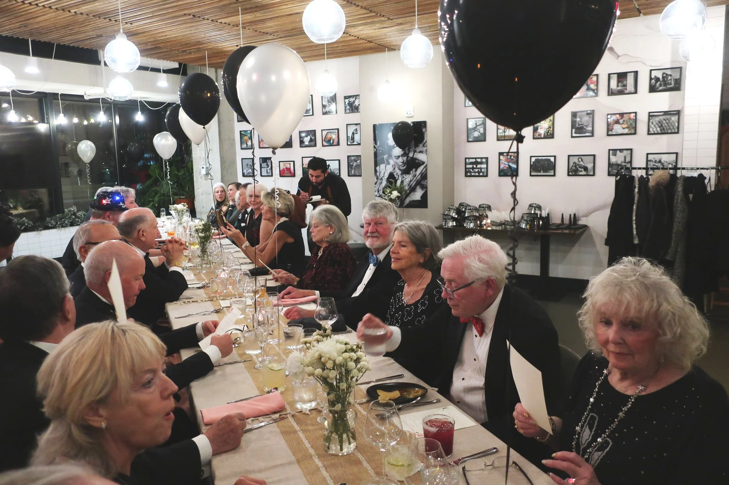  DC--Paraiso--New Year's Eve 2024--Dinner-- Janet Crowder, Bob Bush, Kathy Chamberlain, Stub Estey and Nancy Estey 