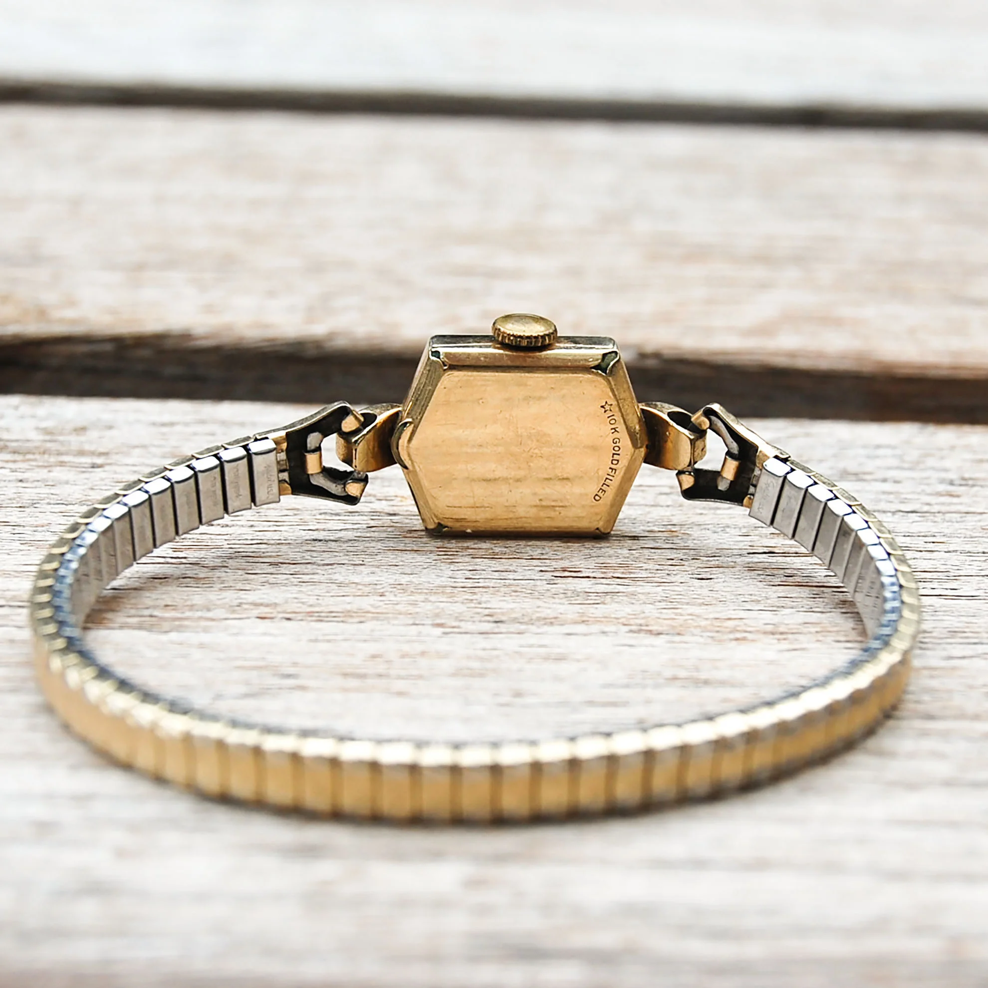 Vintage Jewelry, Vintage Watches, Restored Gold and Silver Earrings, Vintage Watches.