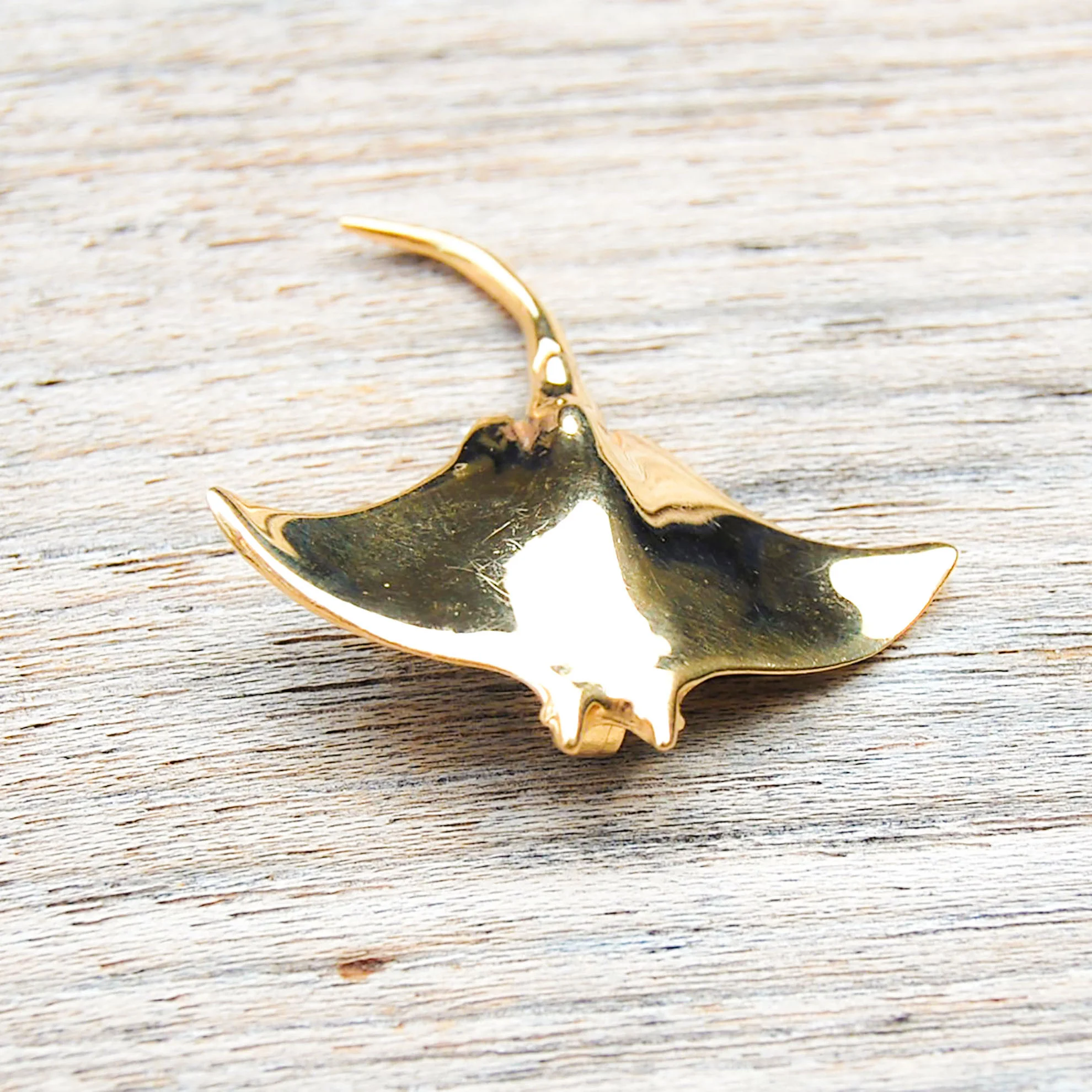 Vintage Jewelry, Vintage Pendants, Vintage Charms, Restored Gold and Silver Charms, Vintage Diamonds.