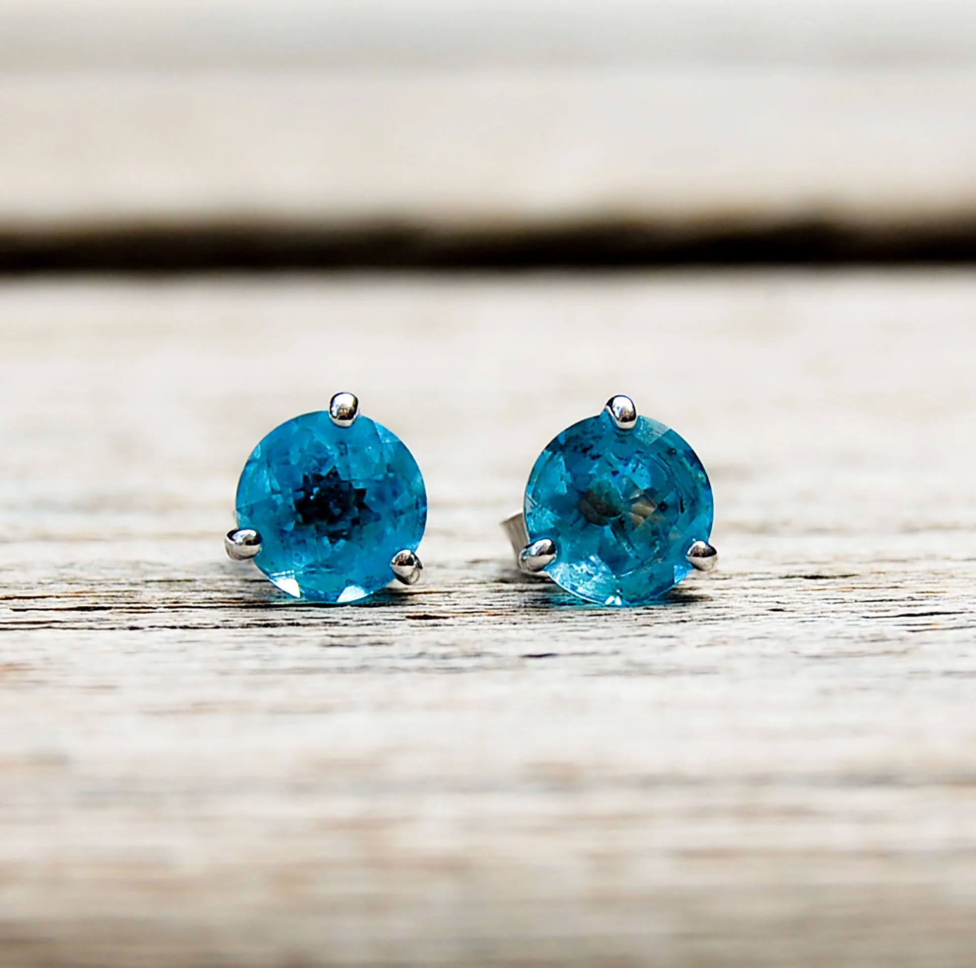 Vintage Jewelry, Vintage Earrings, Restored Gold and Silver Earrings, Vintage Diamonds.