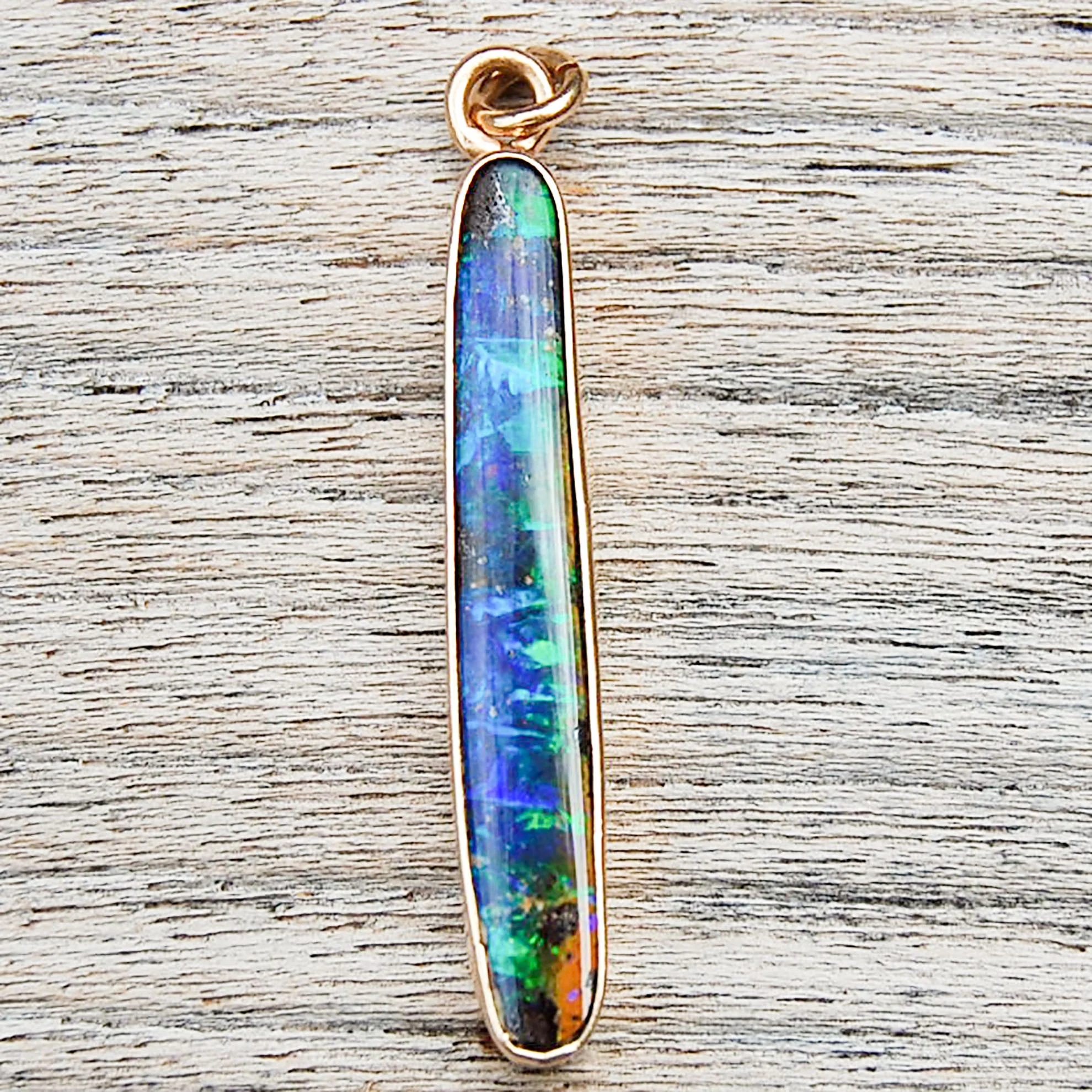 Vintage Jewelry, Vintage Pendants, Vintage Charms, Restored Gold and Silver Charms, Vintage Diamonds.