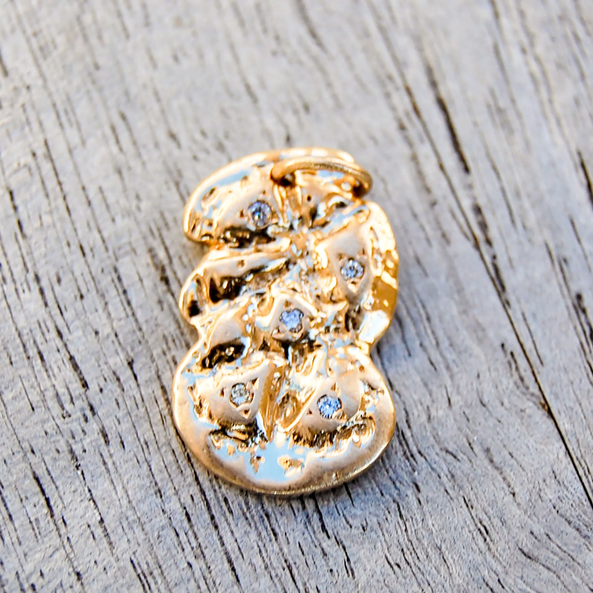 Vintage Jewelry, Vintage Pendants, Vintage Charms, Restored Gold and Silver Charms, Vintage Diamonds.