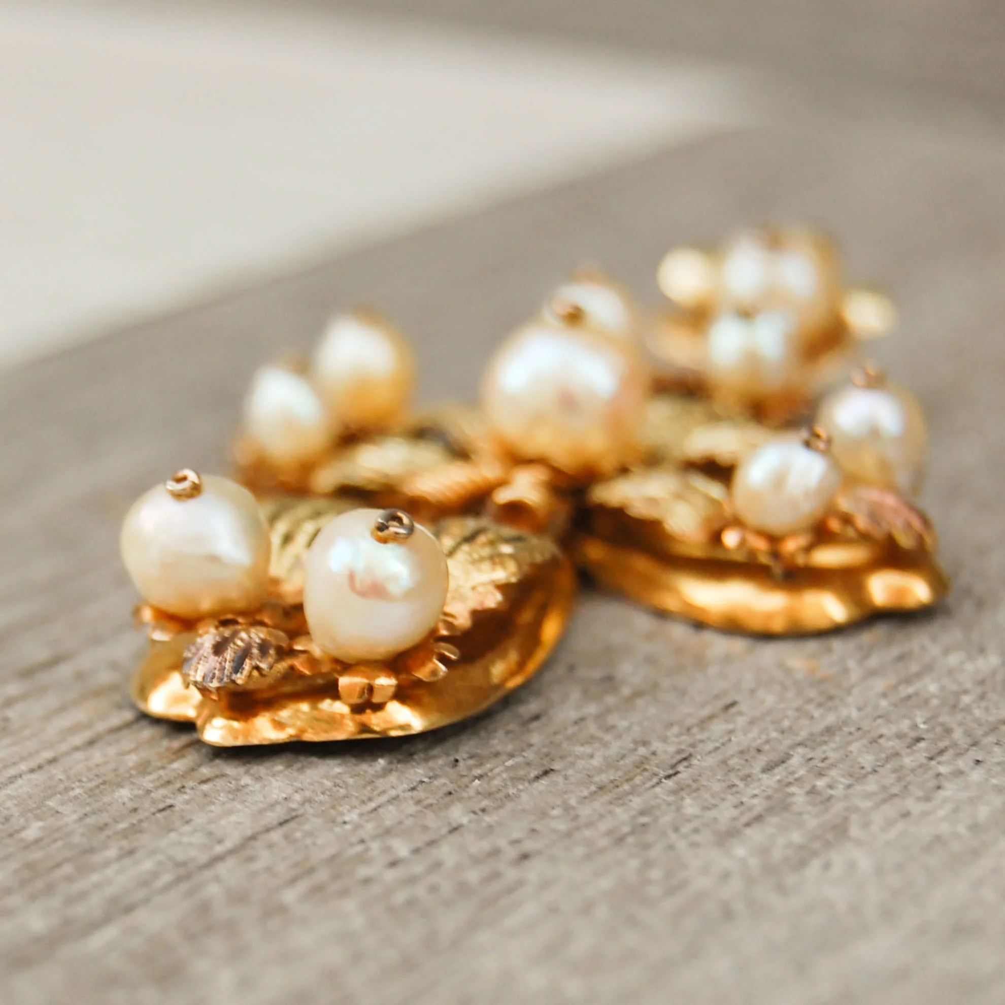 Vintage Jewelry, Vintage Pendants, Vintage Charms, Restored Gold and Silver Charms, Vintage Diamonds.