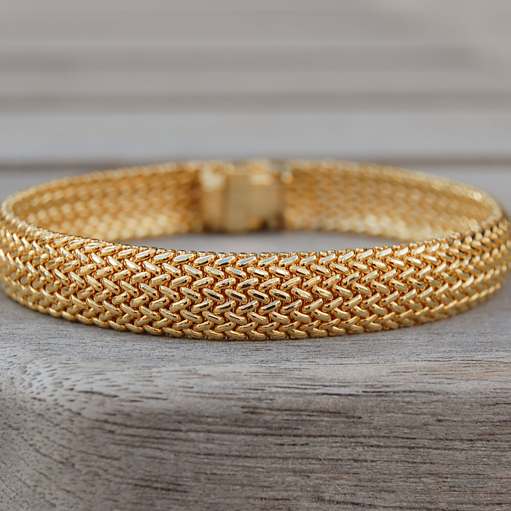 Estate Jewelry 18k Yellow Gold Wide Mesh Necklace - Estate Jewelry