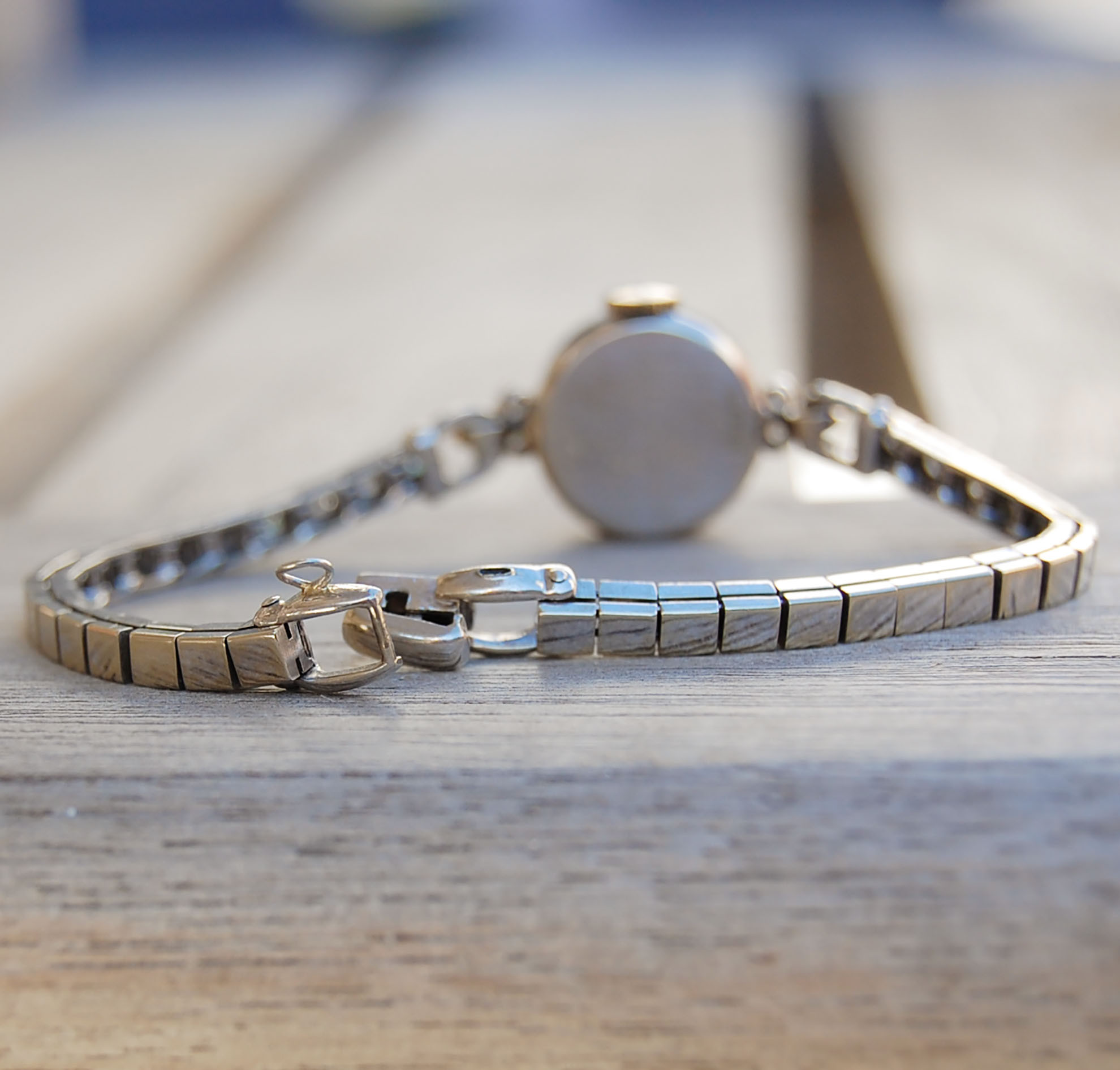 Vintage Jewelry, Vintage Watches, Restored Gold and Silver Earrings, Vintage Watches.