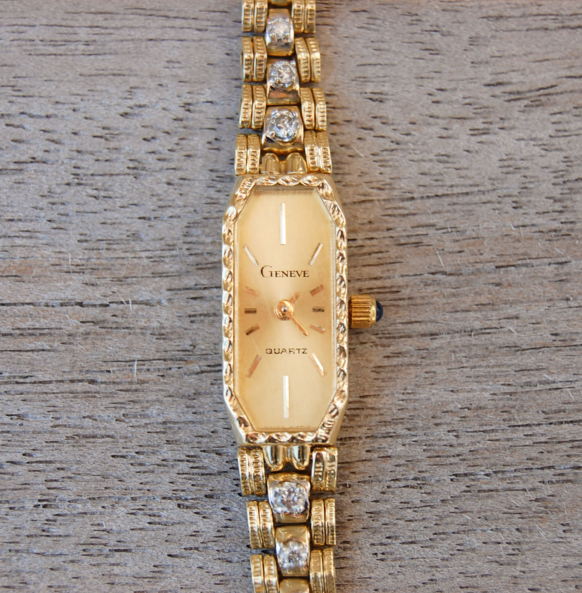 Vintage Jewelry, Vintage Watches, Restored Gold and Silver Earrings, Vintage Watches.