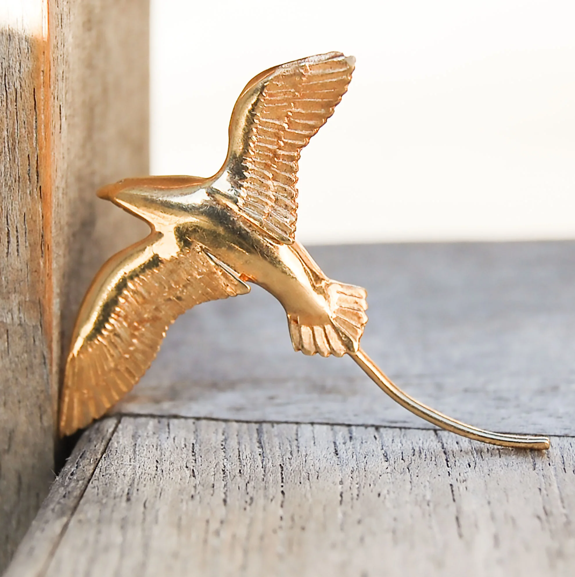 Vintage Jewelry, Vintage Brooches, Restored Gold and Silver Brooches, Vintage Diamonds.