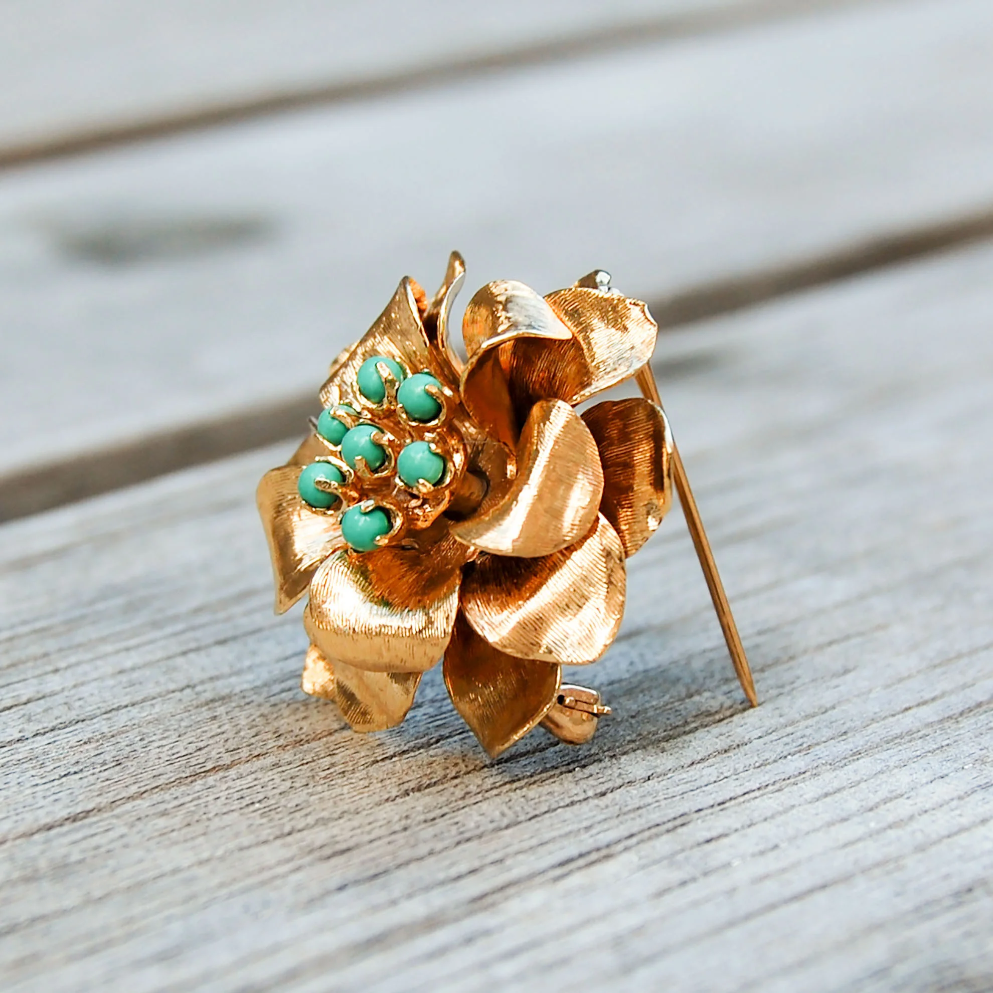 Vintage Jewelry, Vintage Brooches, Restored Gold and Silver Brooches, Vintage Diamonds.