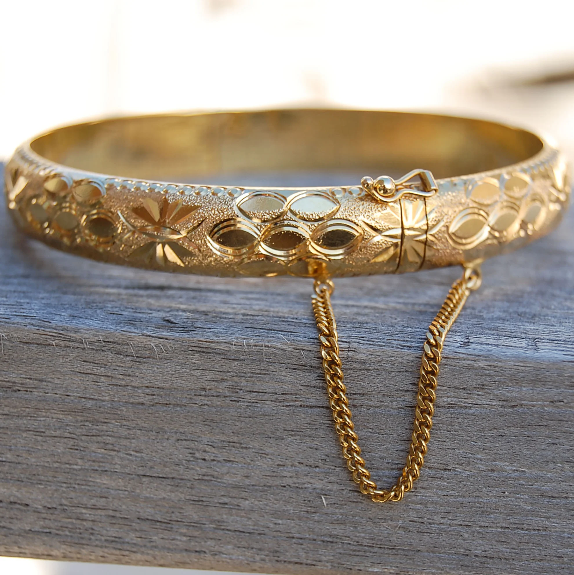 Vintage Jewelry, Vintage Bracelets, Restored Gold and Silver Bracelets, Vintage Diamonds.