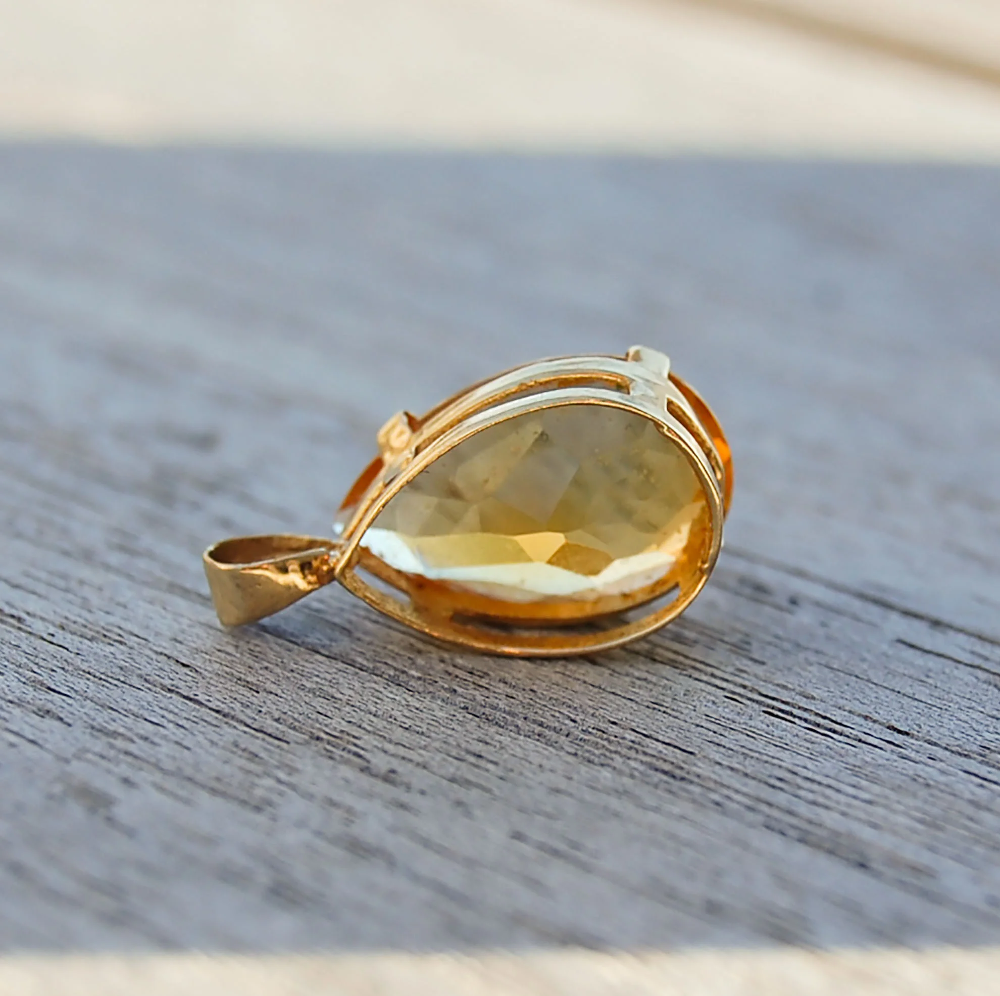 Vintage Jewelry, Vintage Pendants, Vintage Charms, Restored Gold and Silver Charms, Vintage Diamonds.