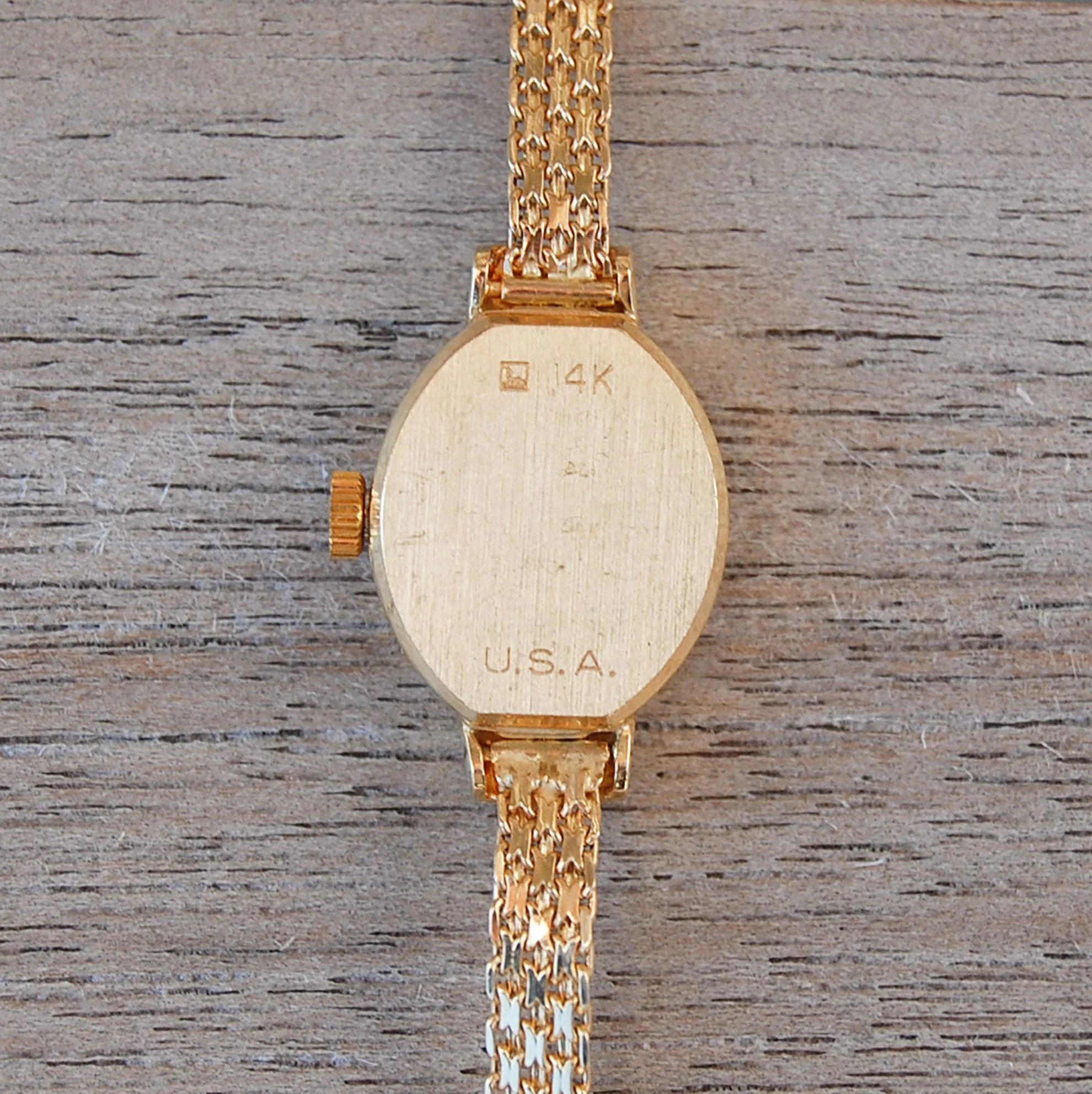 Vintage Jewelry, Vintage Watches, Restored Gold and Silver Earrings, Vintage Watches.