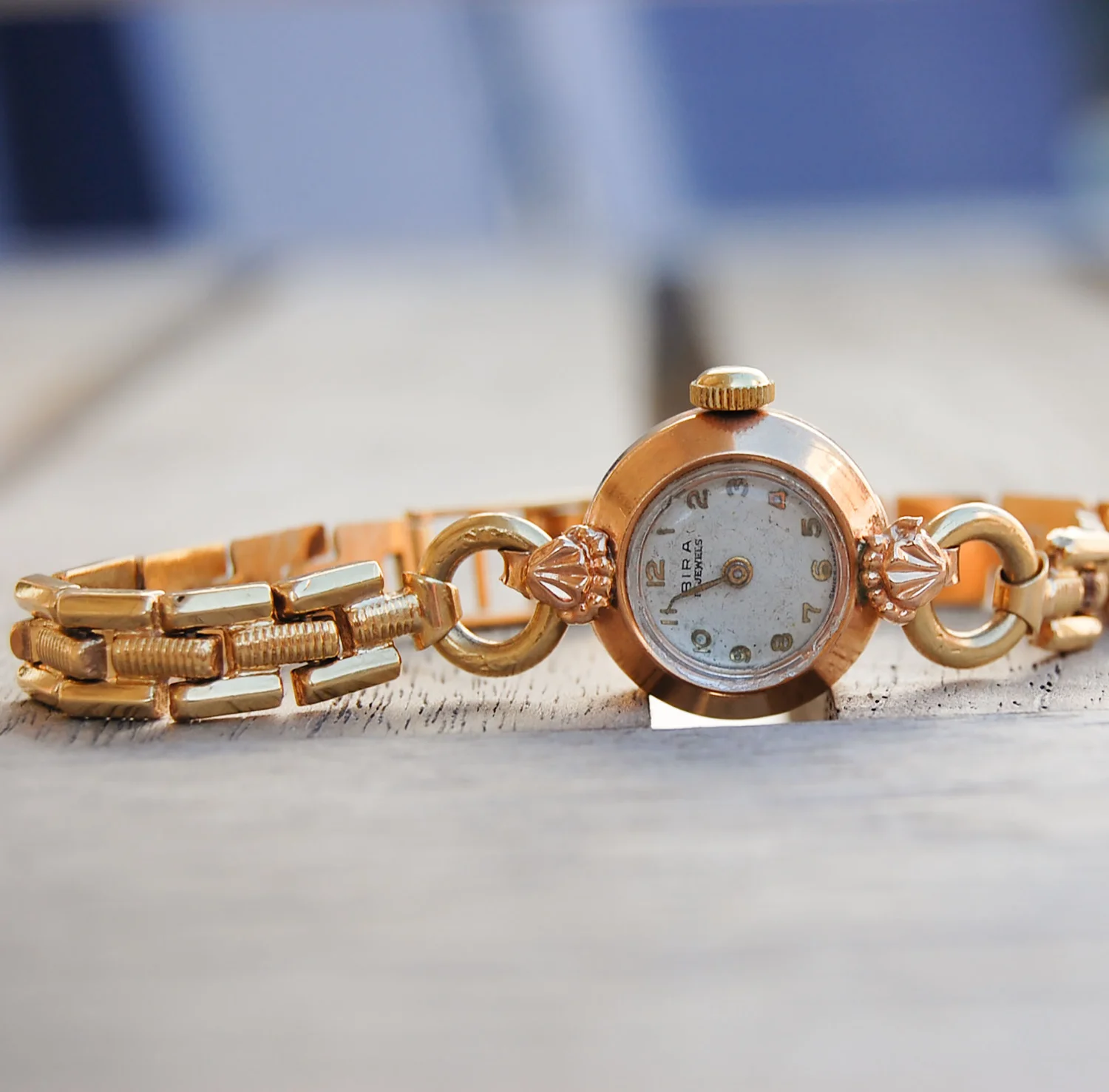 Bulova Women\'s Gold Vintage Floral Bracelet Watch Bulova Flower Watches for Women | Mercari main image 4