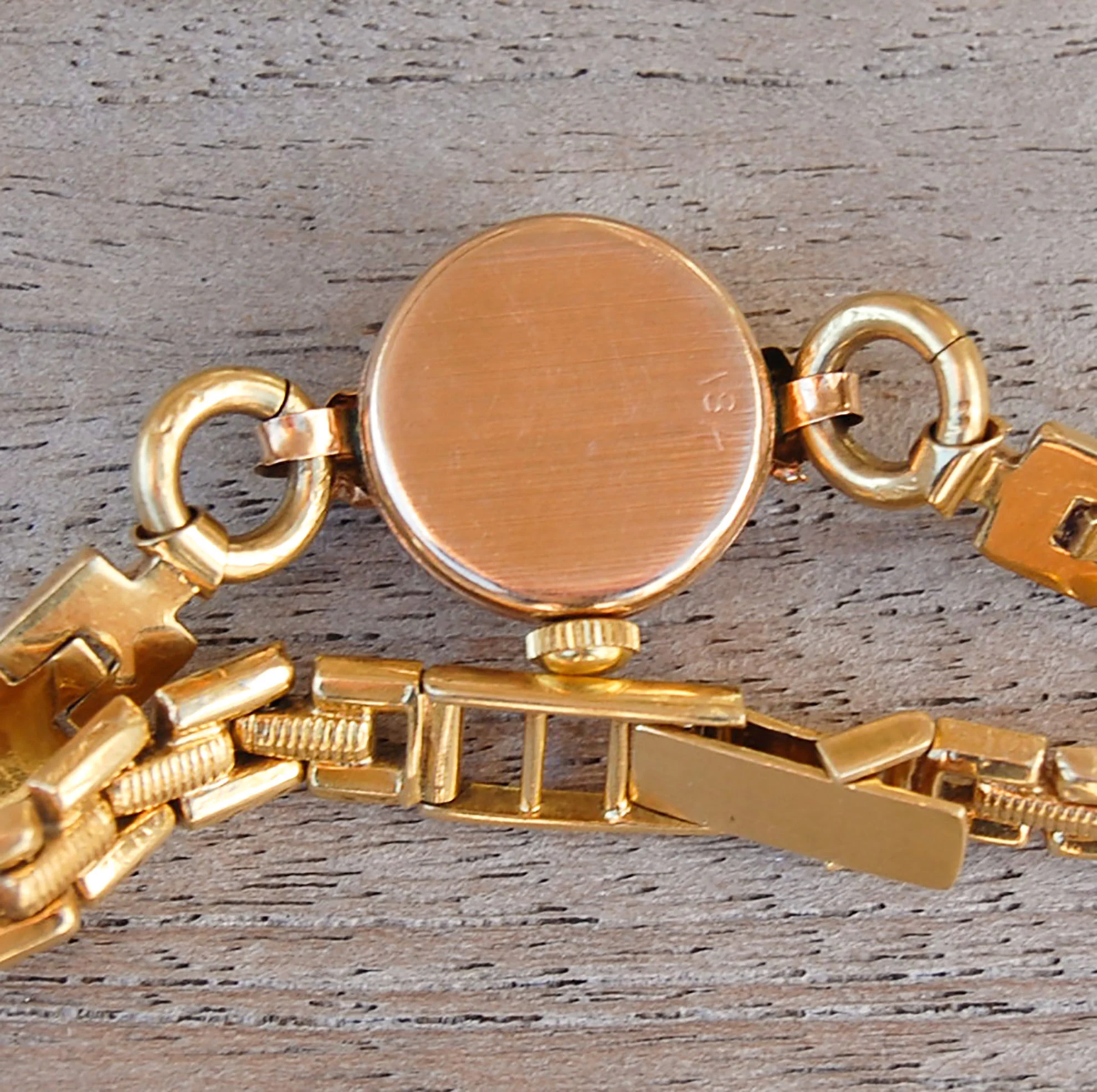 Vintage Jewelry, Vintage Watches, Restored Gold and Silver Earrings, Vintage Watches.