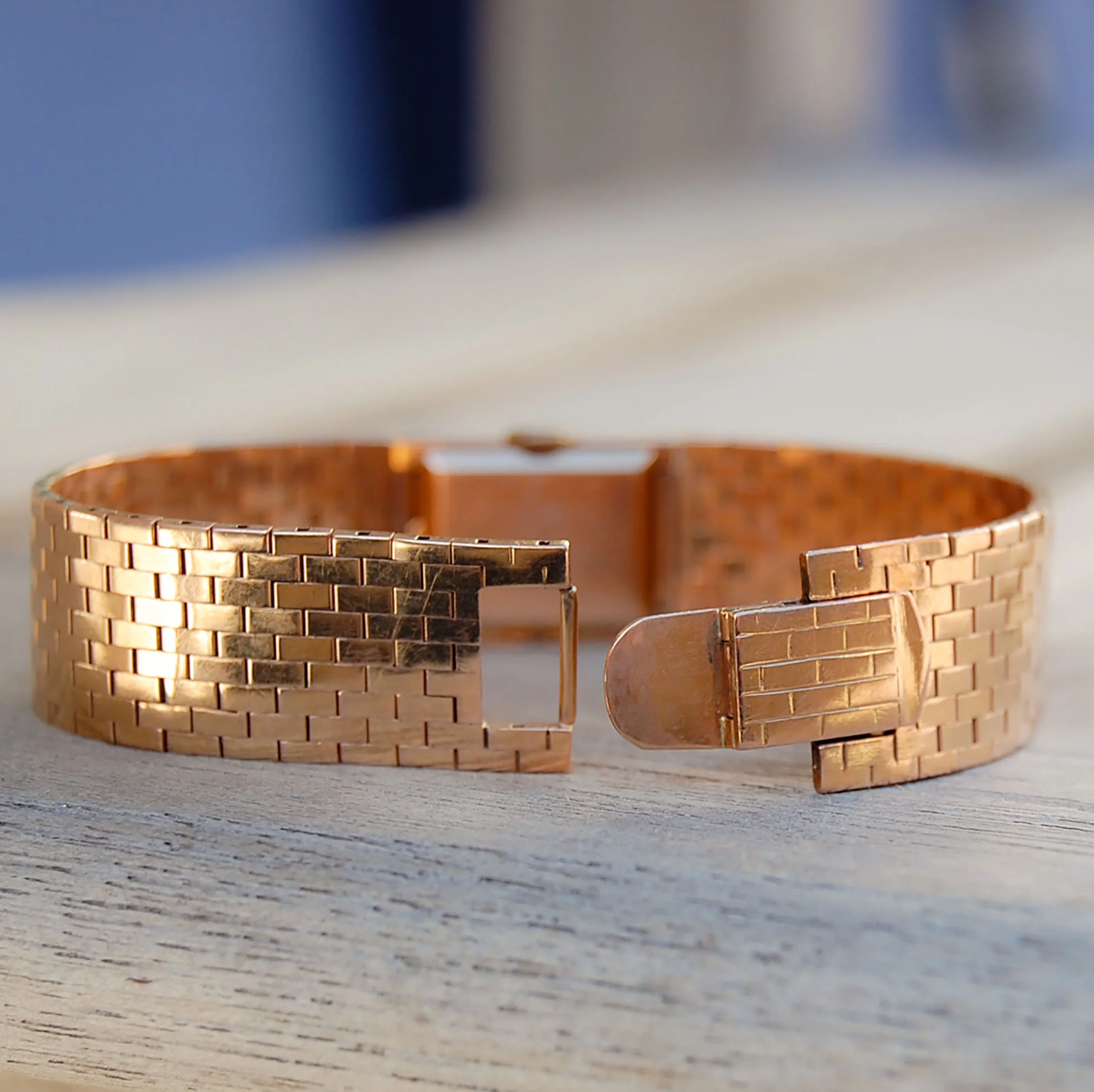 Vintage Jewelry, Vintage Watches, Restored Gold and Silver Earrings, Vintage Watches.