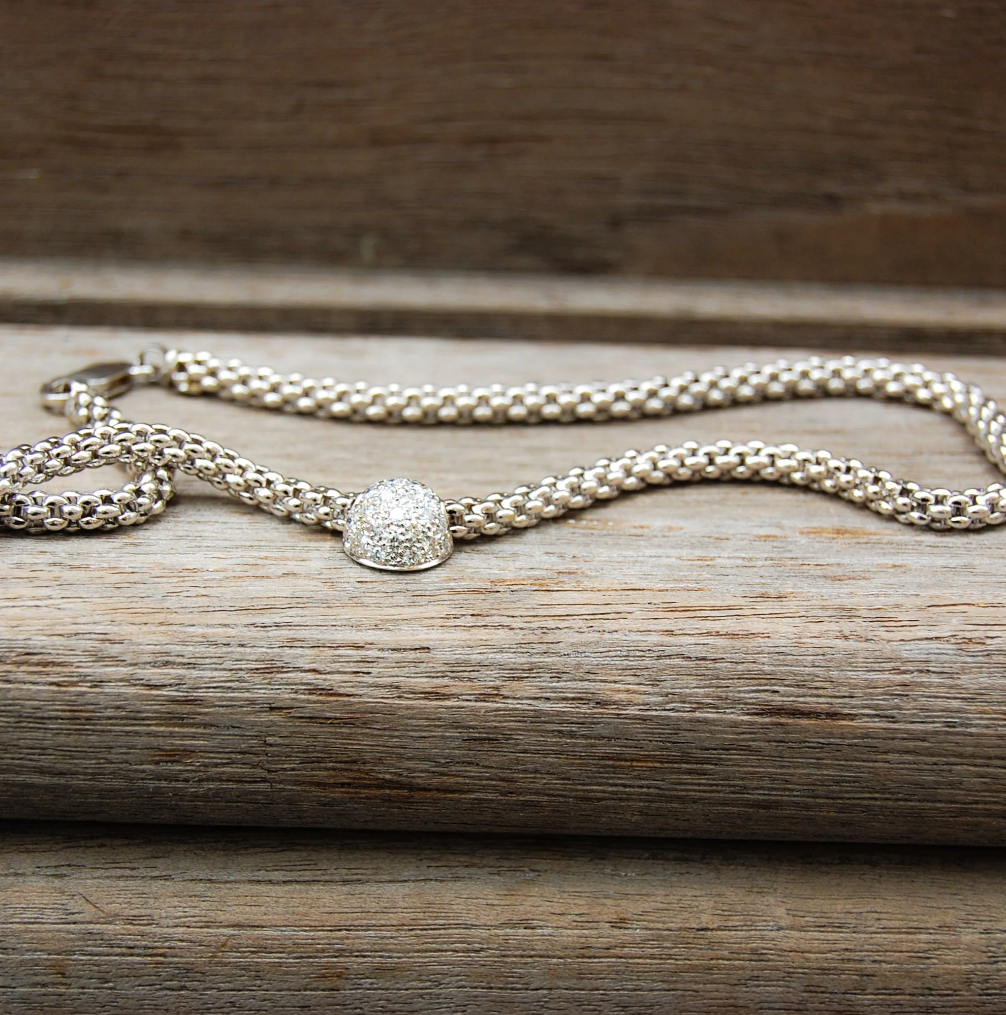 Vintage Jewelry, Vintage Necklaces, Restored Gold and Silver Necklaces, Vintage Diamonds.
