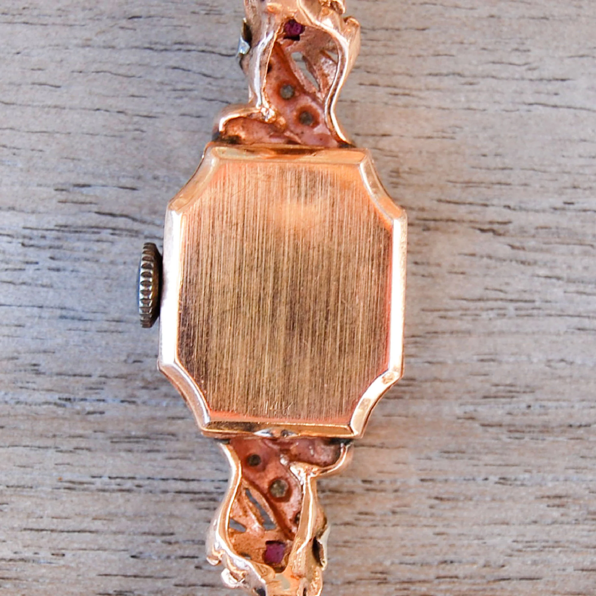 Vintage Jewelry, Vintage Watches, Restored Gold and Silver Earrings, Vintage Watches.