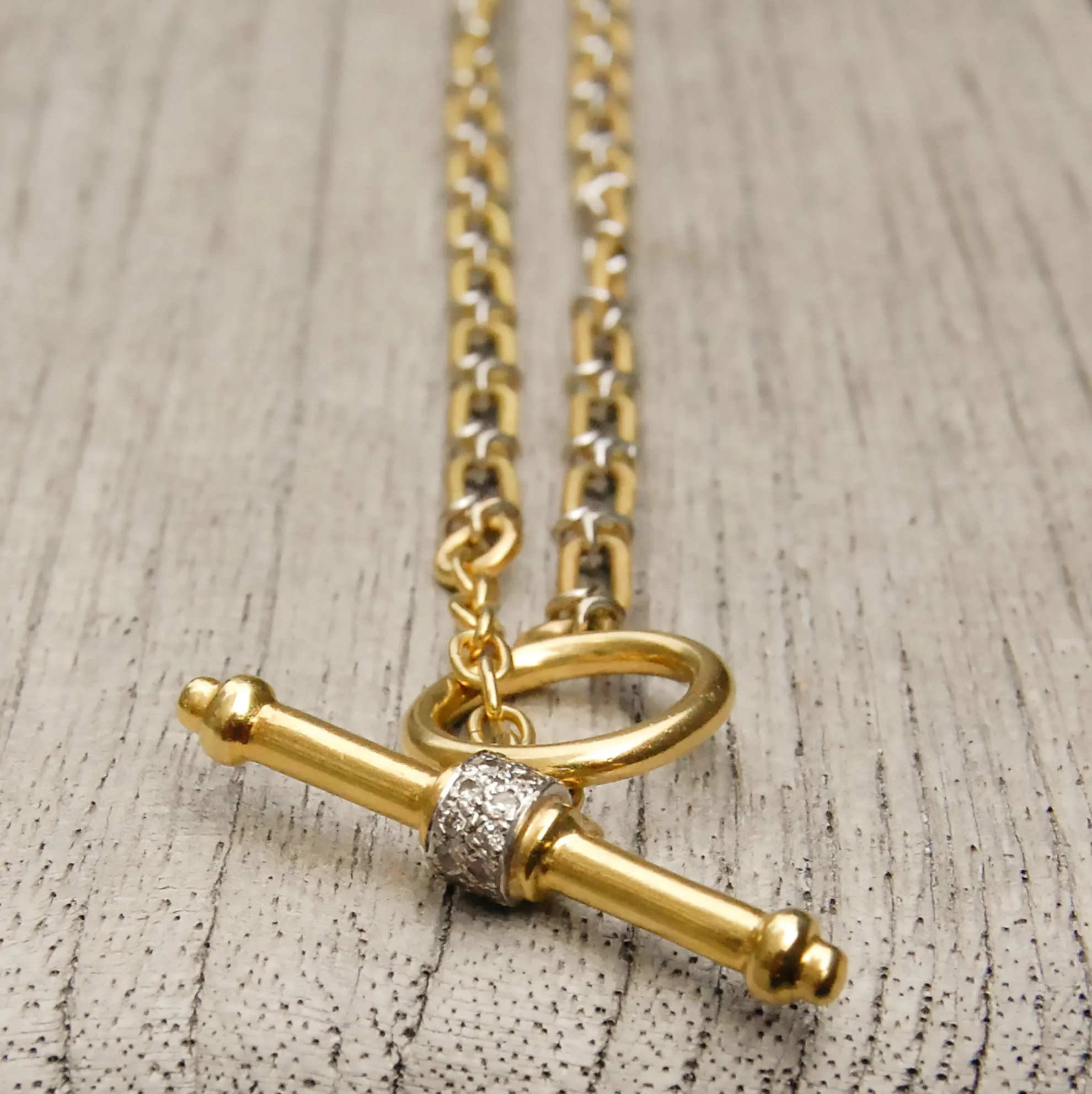 Vintage Jewelry, Vintage Necklaces, Restored Gold and Silver Necklaces, Vintage Diamonds.