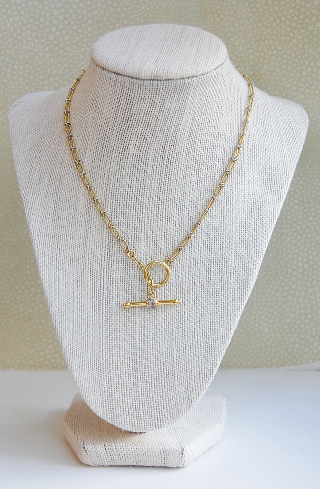 Vintage Jewelry, Vintage Necklaces, Restored Gold and Silver Necklaces, Vintage Diamonds.