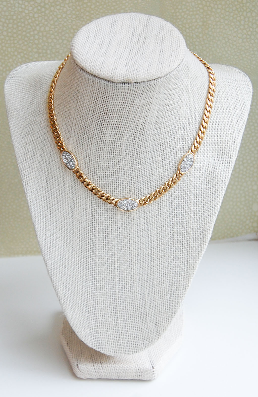 Vintage Jewelry, Vintage Necklaces, Restored Gold and Silver Necklaces, Vintage Diamonds.
