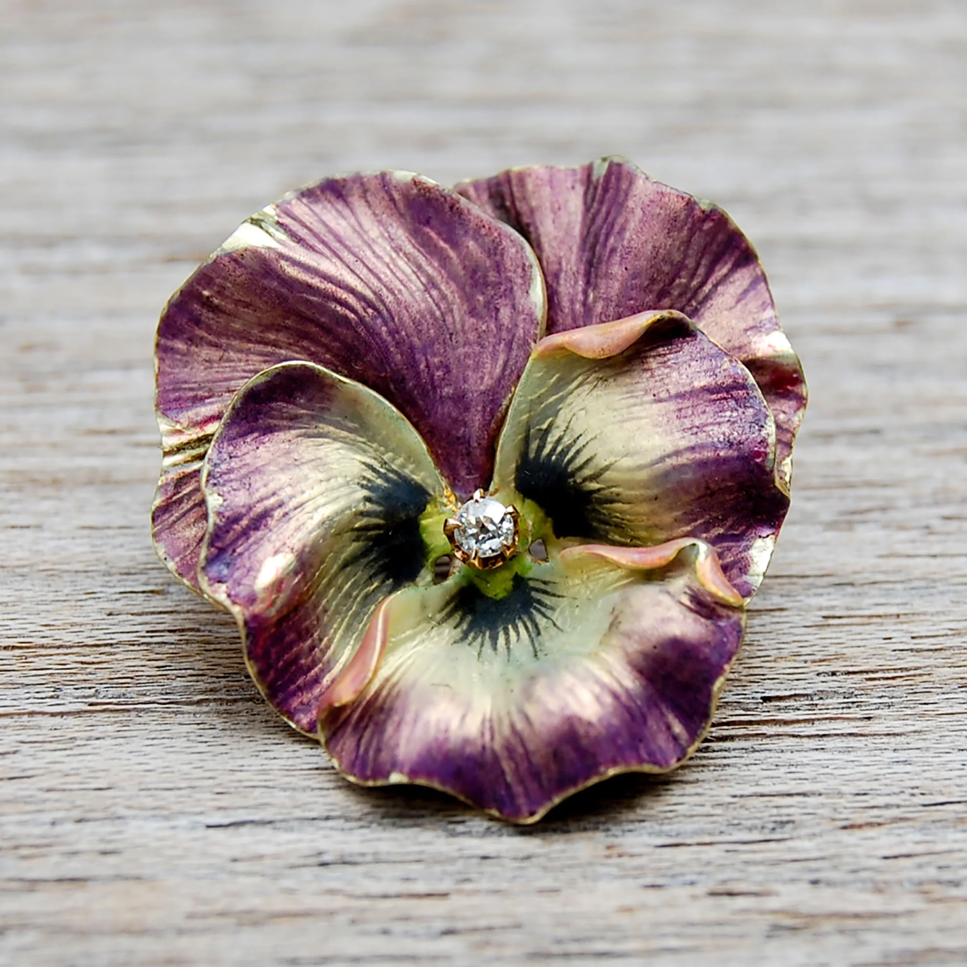 Vintage Jewelry, Vintage Brooches, Restored Gold and Silver Brooches, Vintage Diamonds.