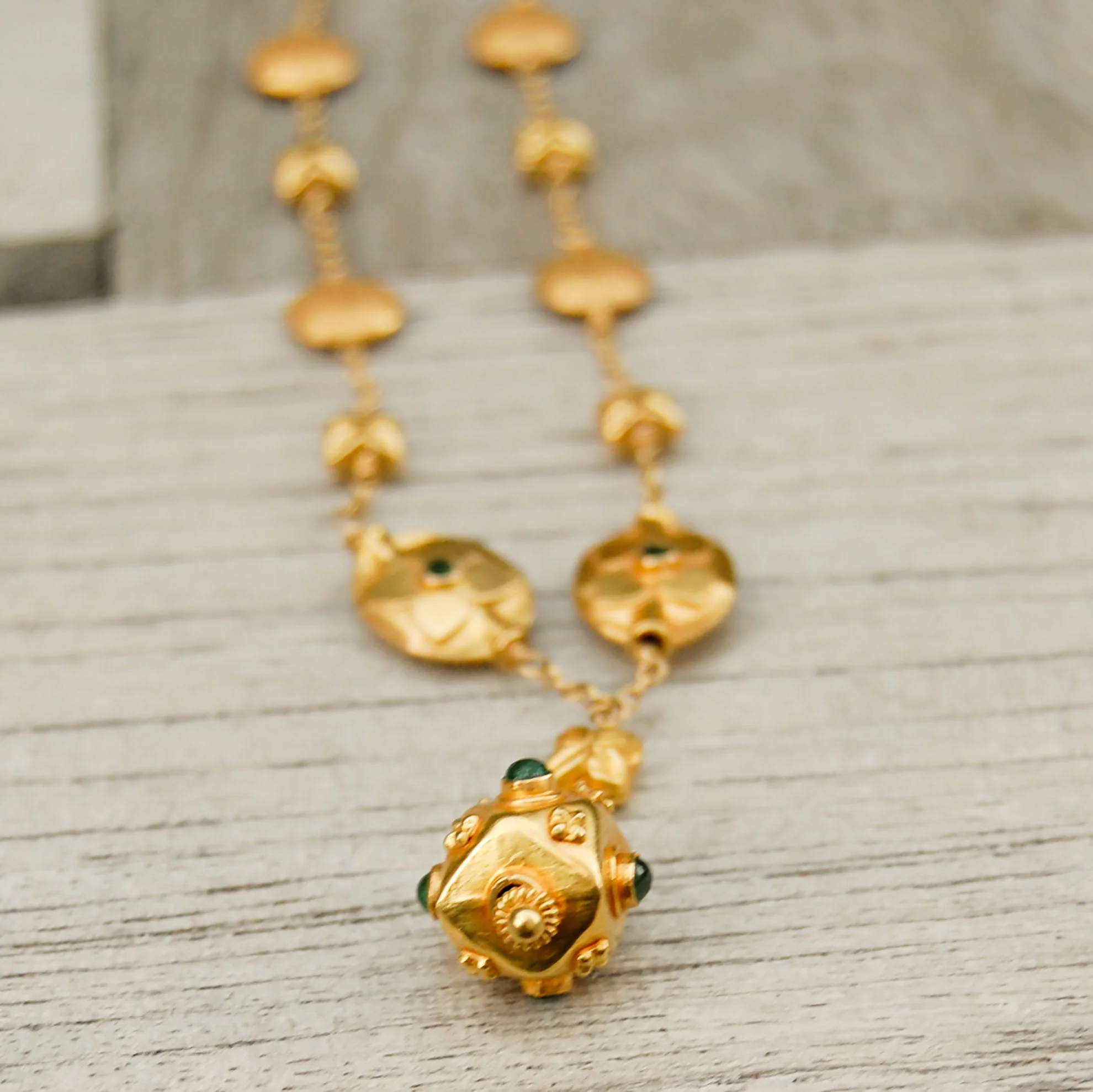 Vintage Jewelry, Vintage Necklaces, Restored Gold and Silver Necklaces, Vintage Diamonds.