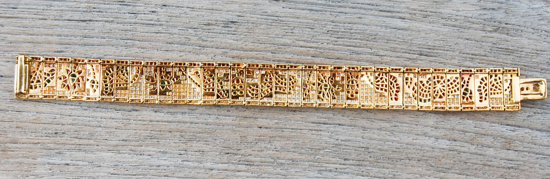 Vintage Jewelry, Vintage Bracelets, Restored Gold and Silver Bracelets, Vintage Diamonds.