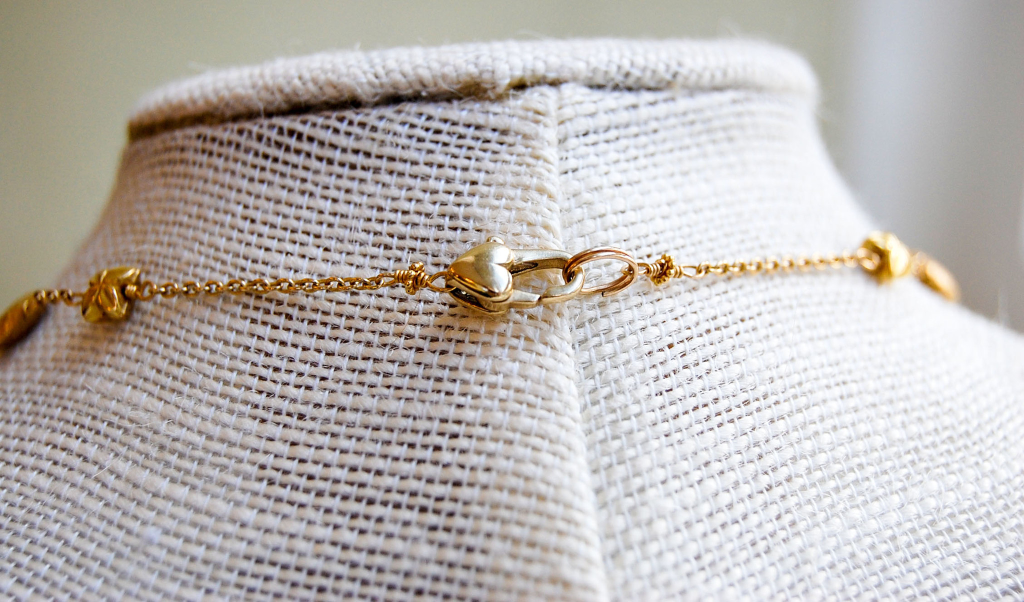 Vintage Jewelry, Vintage Necklaces, Restored Gold and Silver Necklaces, Vintage Diamonds.