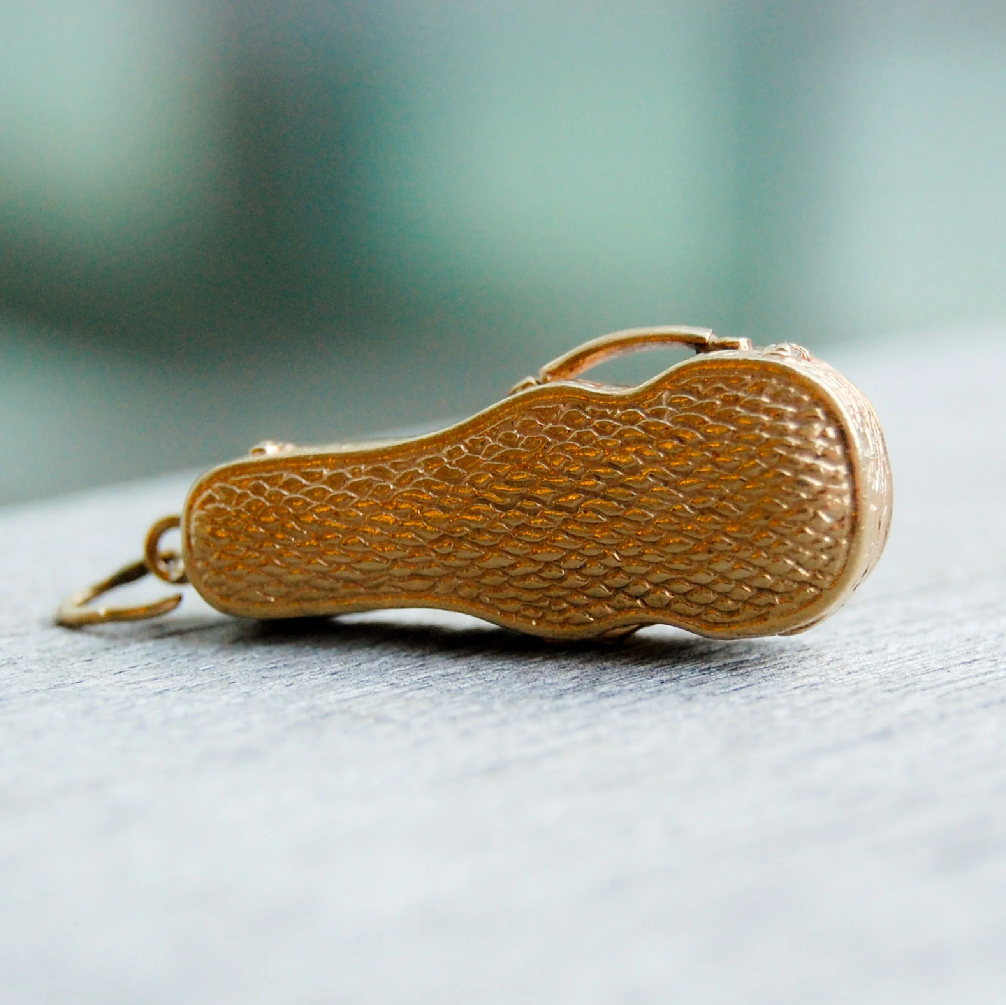 Vintage Jewelry, Vintage Pendants, Vintage Charms, Restored Gold and Silver Charms, Vintage Diamonds.