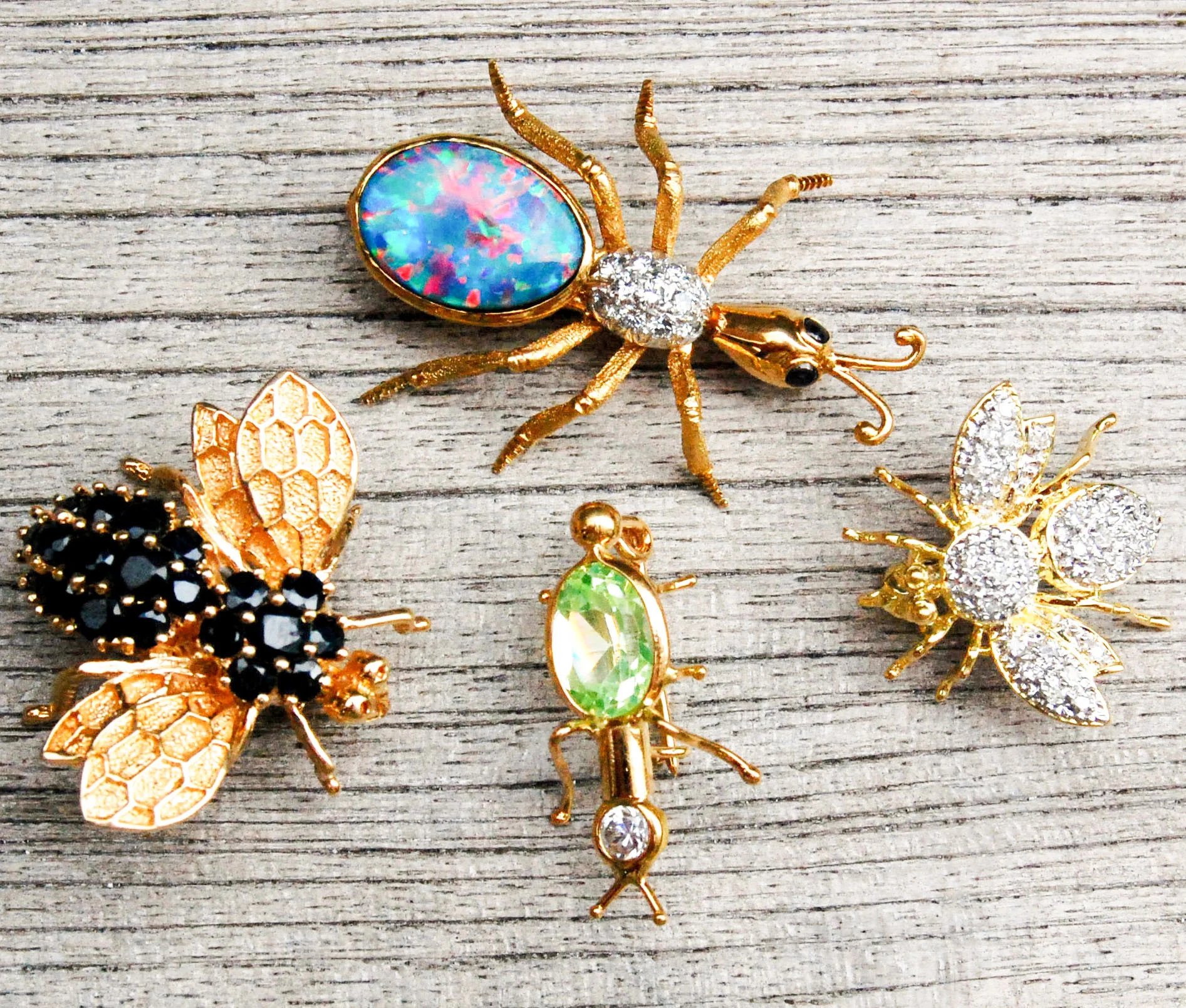 Vintage Gold Bee Brooch with Royal Blue Gemstones — Lifestyle with