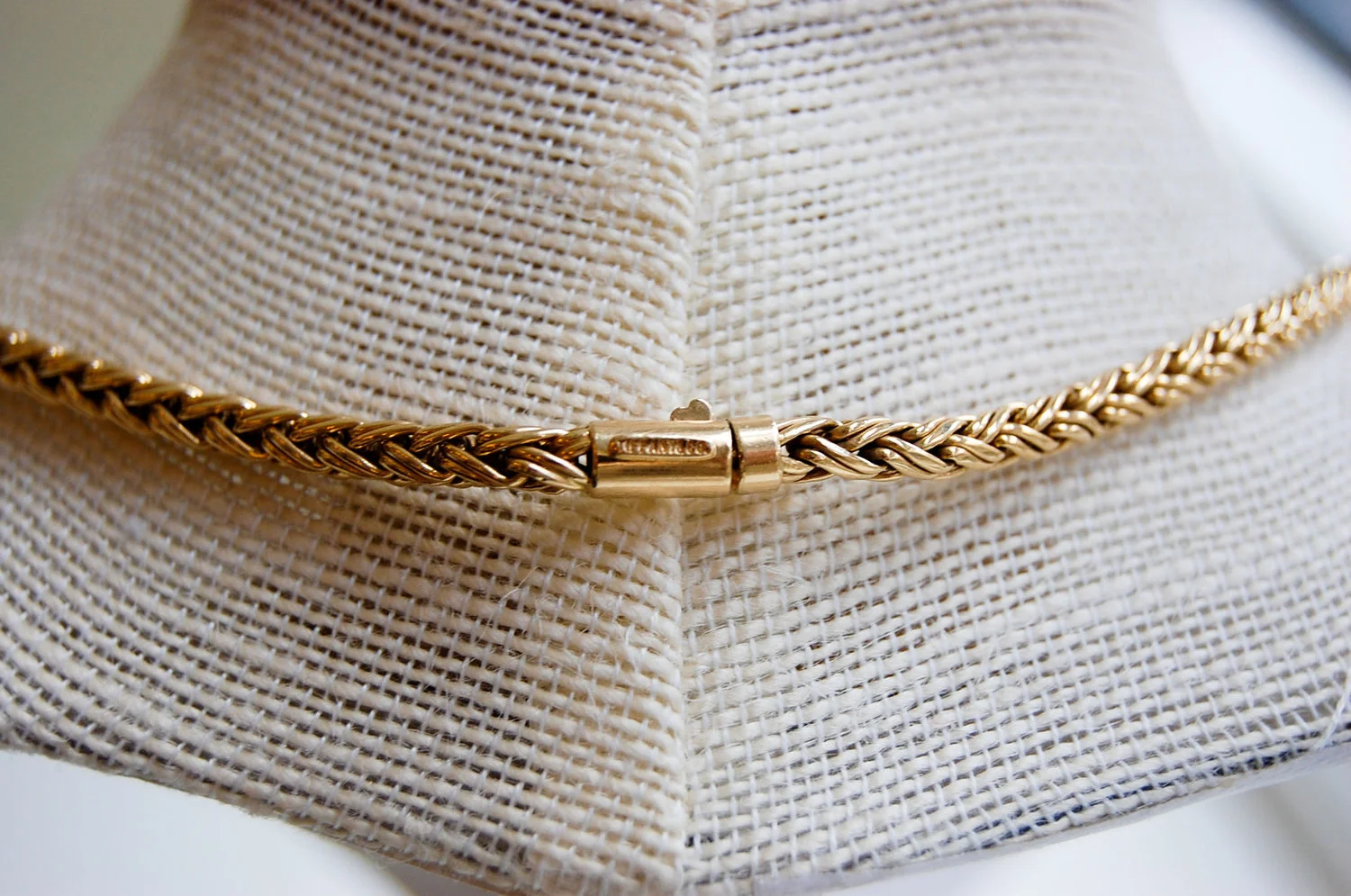 Vintage Jewelry, Vintage Designer Jewelry, Vintage Tiffany, Restored Vintage Gold and Silver Designer, Vintage Diamonds.