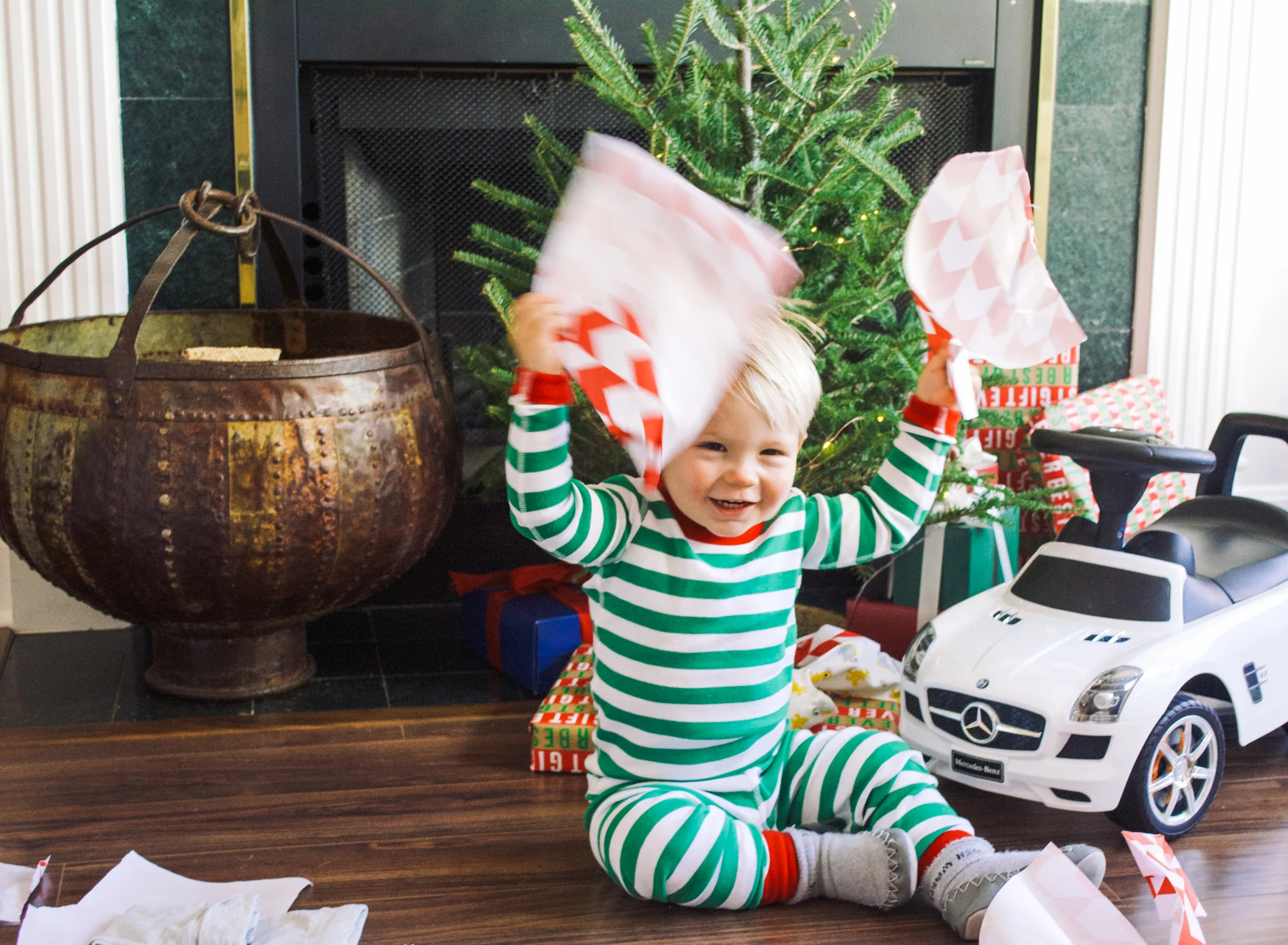 christmas festive hoidays thanksgiving family gifts presents hanna andersson cute mom life