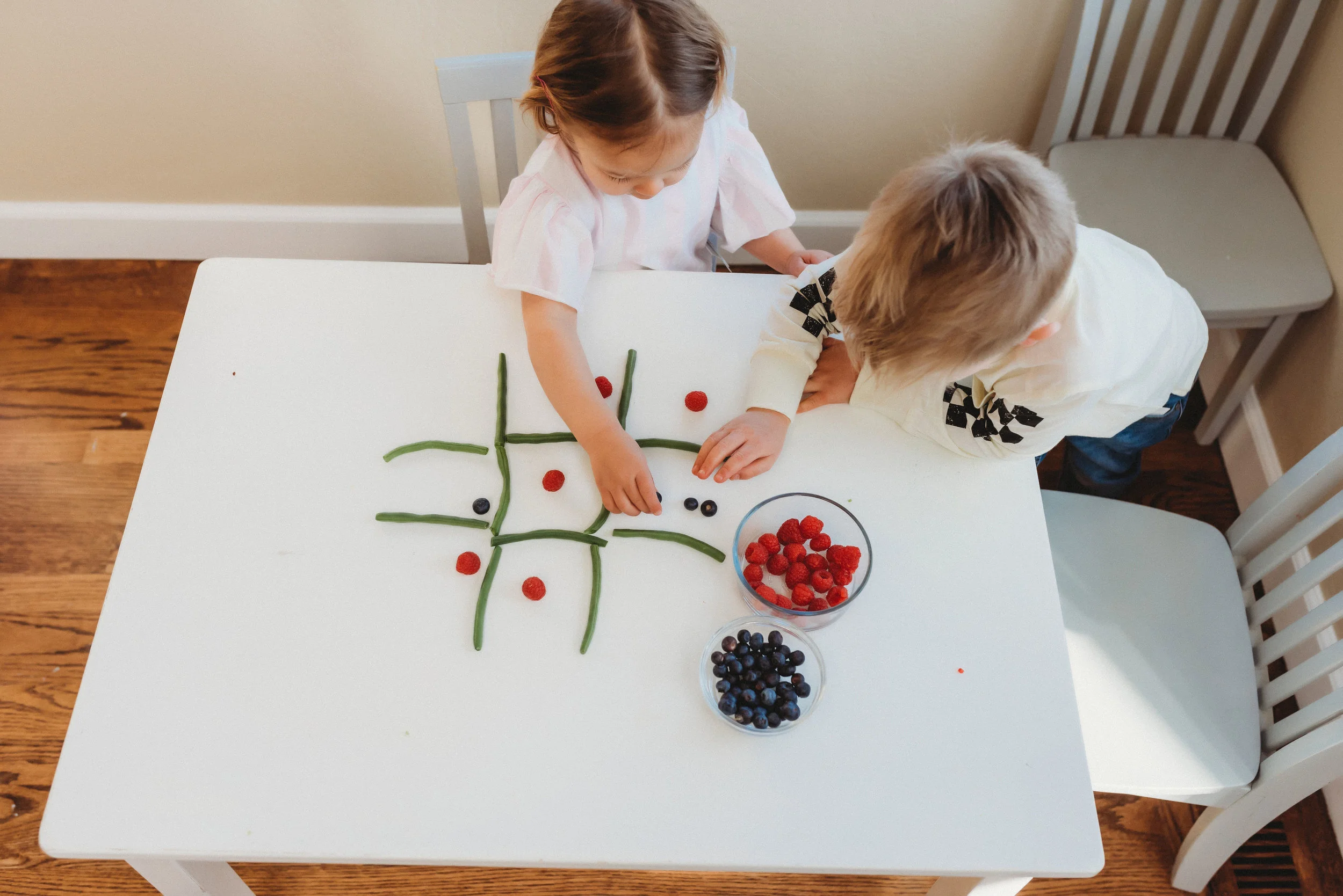 holiday activity christmas festive family time quality time christmas baking holiday shoot family photoshoot