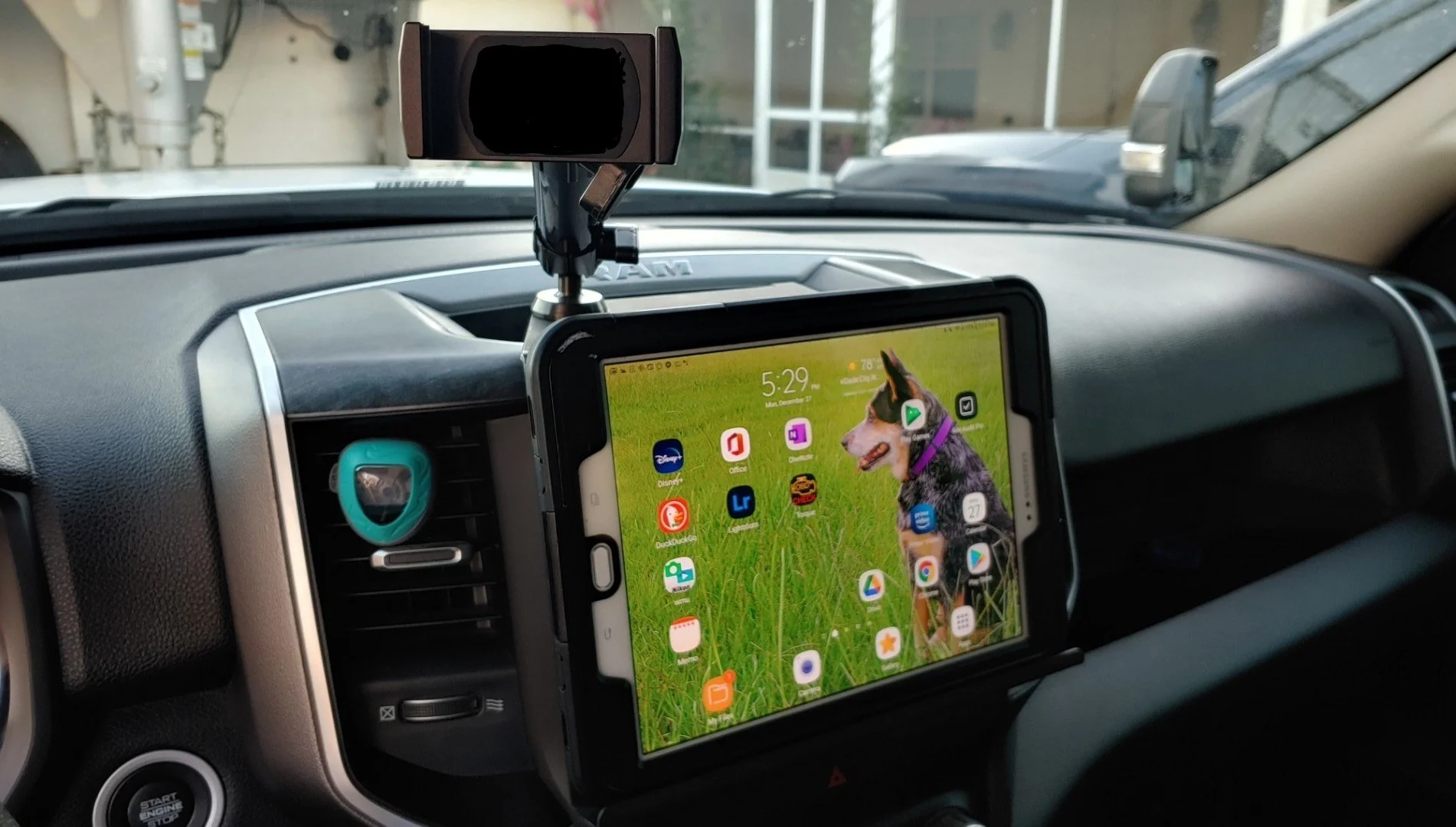 2019+ 5th Gen Ram Tablet Mount — Valenti Design