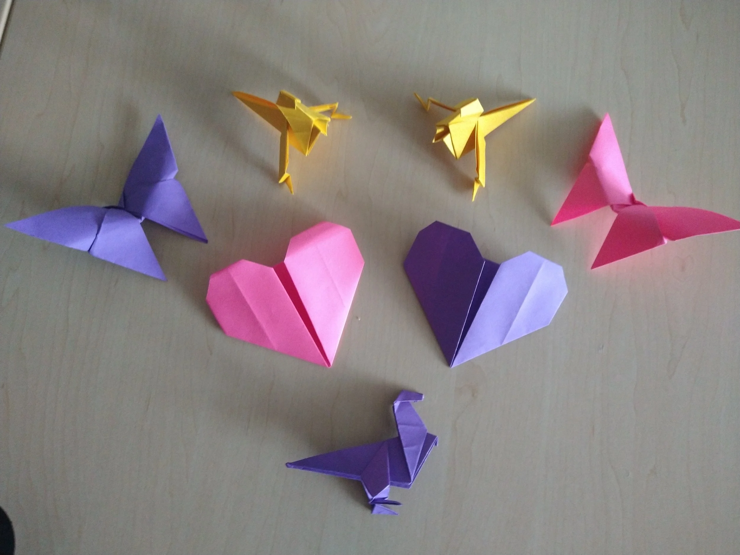 E-2HiUoXIBI3a53.jfif