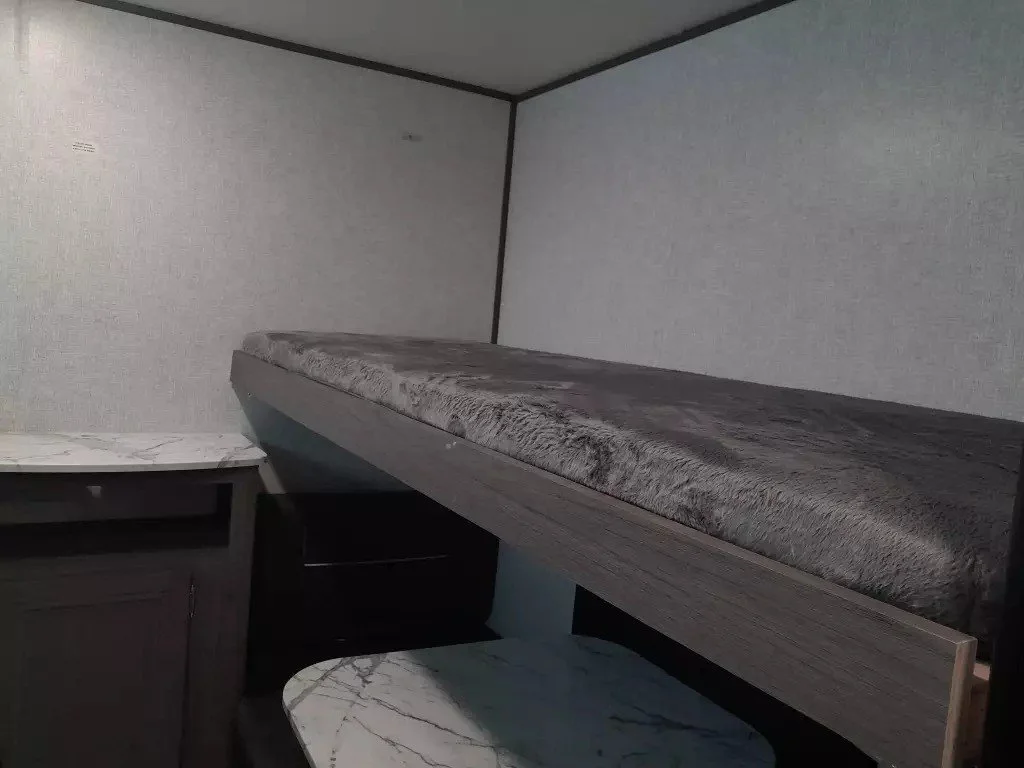 2021 Dutchmen Travel Trailer RV KODIAK ULTRA LITE 283BHSL-bed