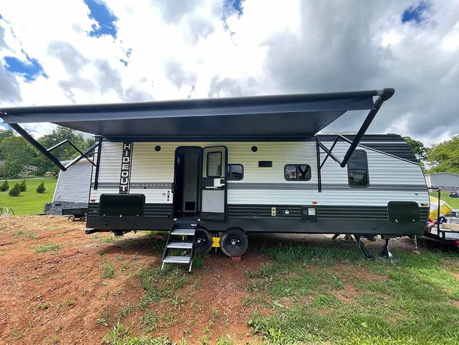 2022 Keystone Travel Trailer RV HIDEOUT 250BH Side