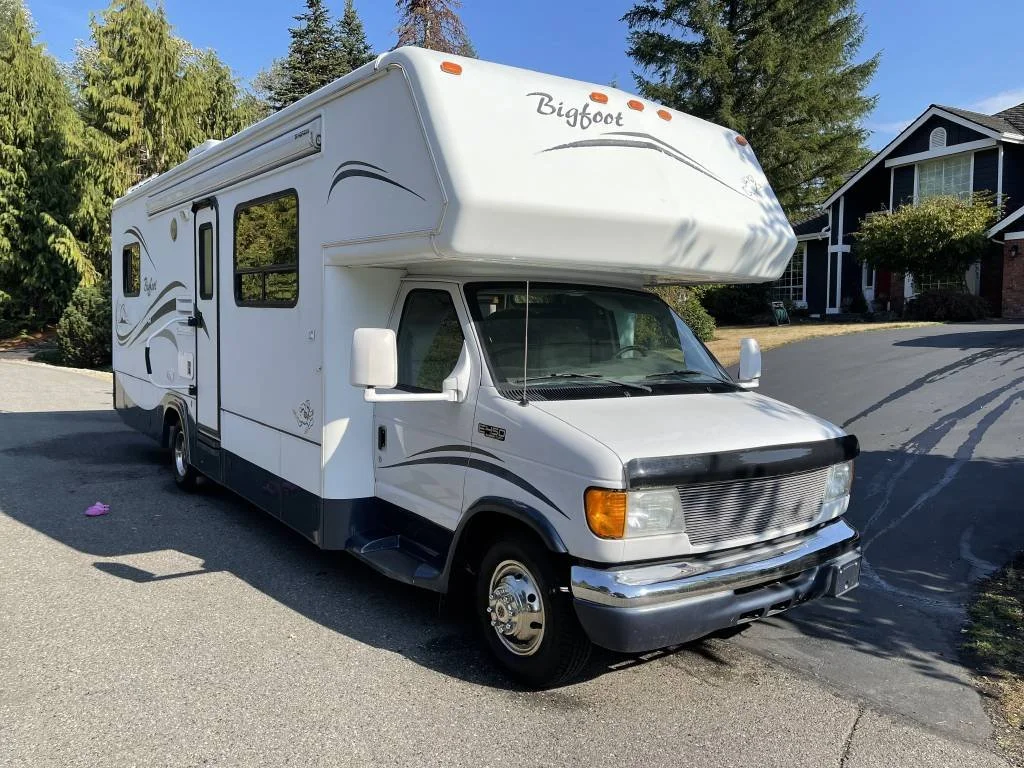2005 Bigfoot Class C RV 3000SERIES Profile