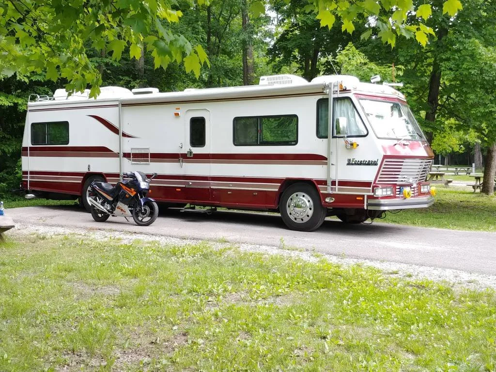 1984 Foretravel Class A RV V917-2 Profile