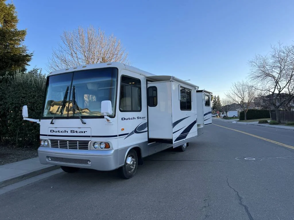 2002 Newmar Class A RV DUTCH STAR Profile