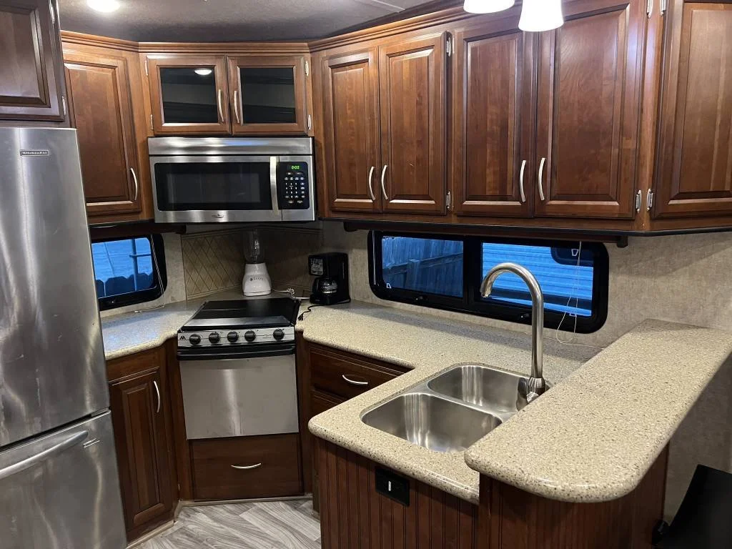 2016 Prime Time Fifth Wheel RV SANIBEL 3701 RESIDENTIAL Kitchen