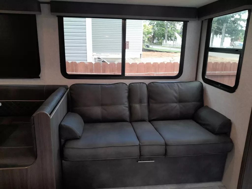 2021 Dutchmen Travel Trailer RV KODIAK ULTRA LITE 283BHSL-sofa