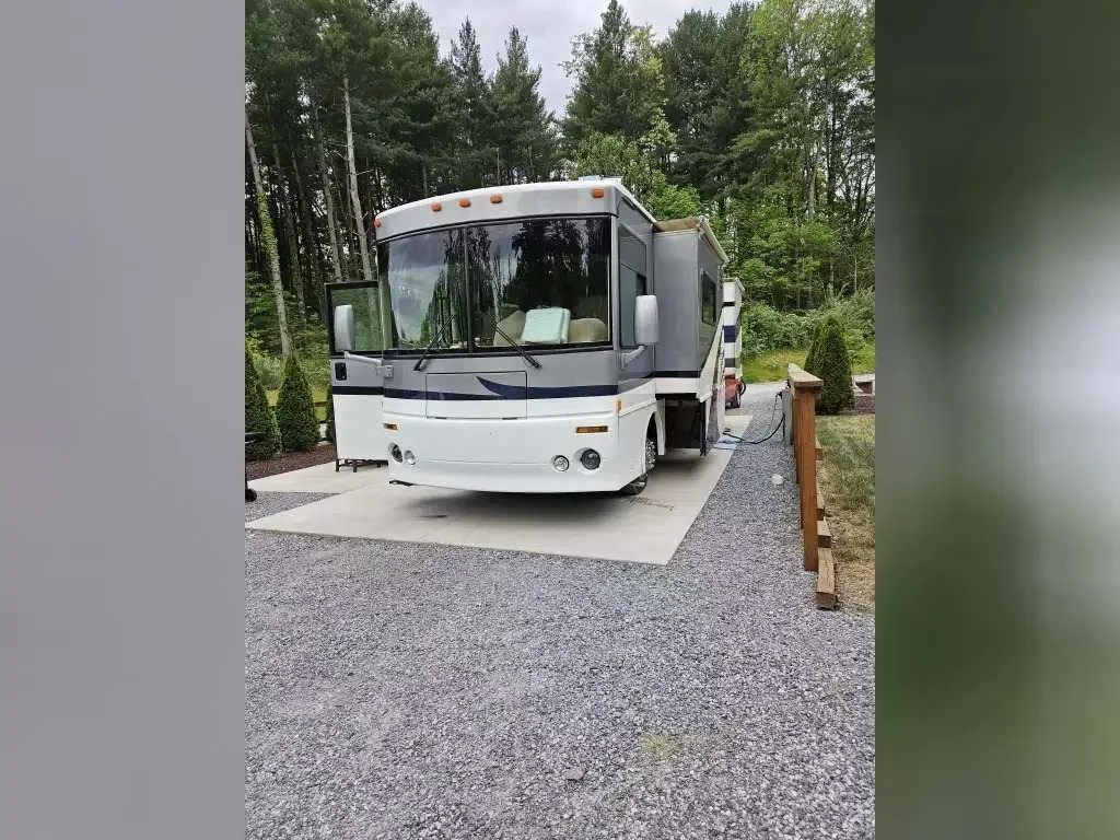 2002-Winnebago-Class-A-RV-JOURNEY-32T