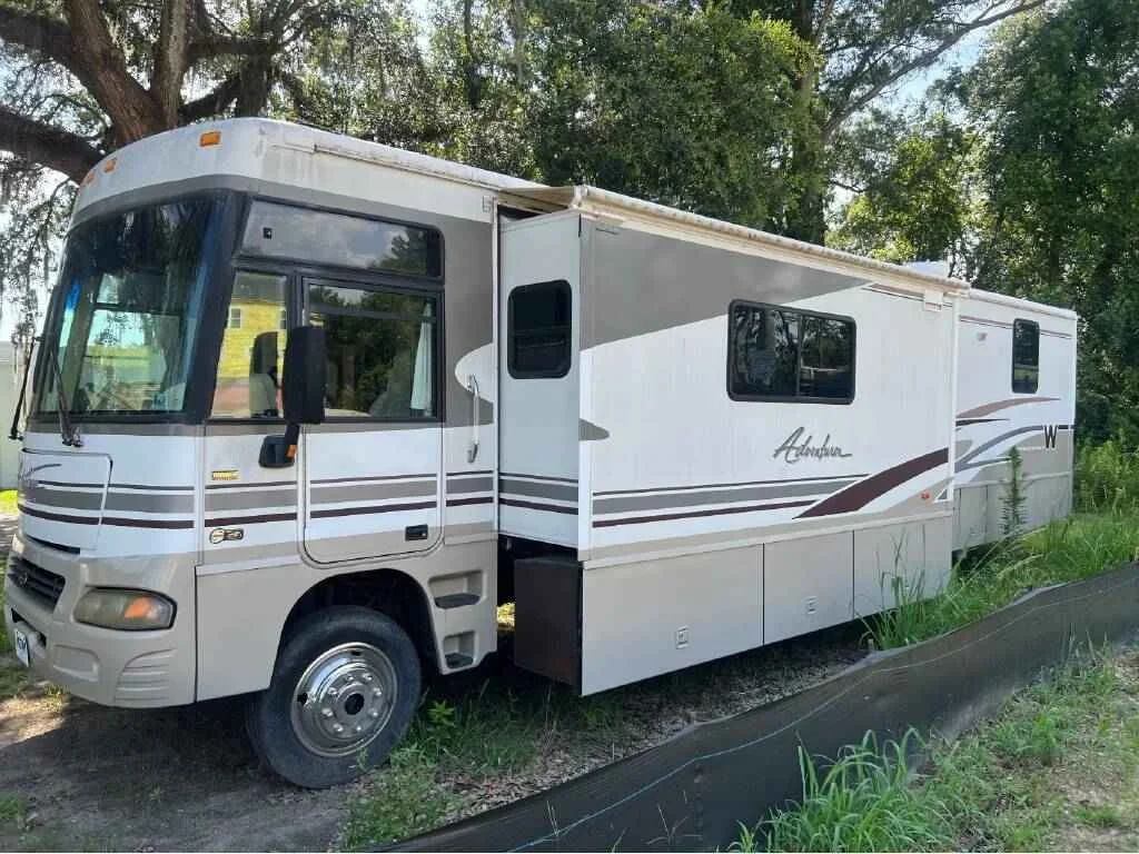 2004-Winnebago-ADVENTURER-38R-side-view