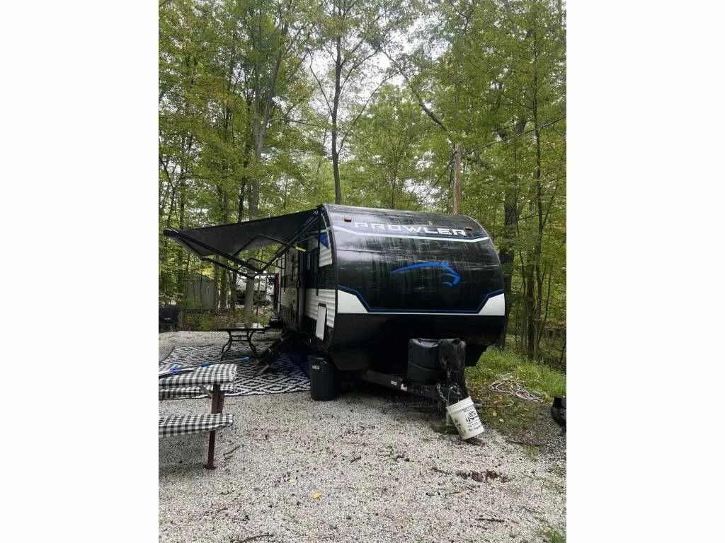 2021-Heartland-PROWLER-320BH-full-view