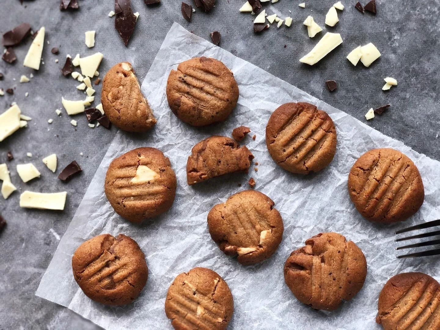 Teff, Chocolate &amp; Almond Butter Cookies