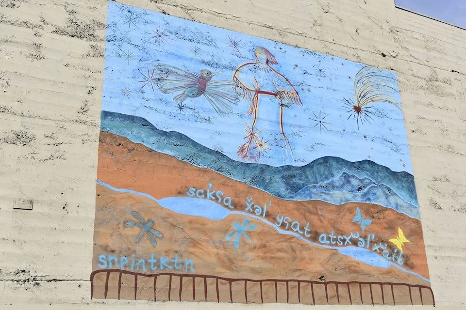 Penticton Western News - ‘Healing energy for all living things’: Syilx artist unveils new mural in Penticton