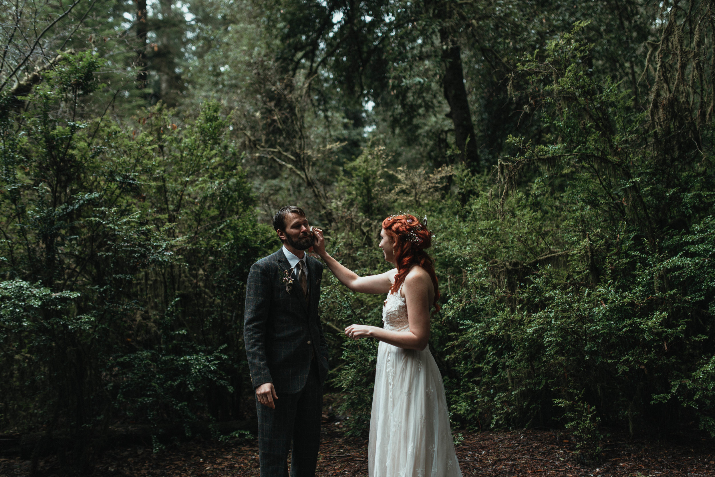 Intimiate Redwoods Elopement , Elopement Inspiration, Jessica Heron Images, Northern California Elopement, Oregon Elopement, Oregon Wedding, Elopement Ideas, Oregon Wedding