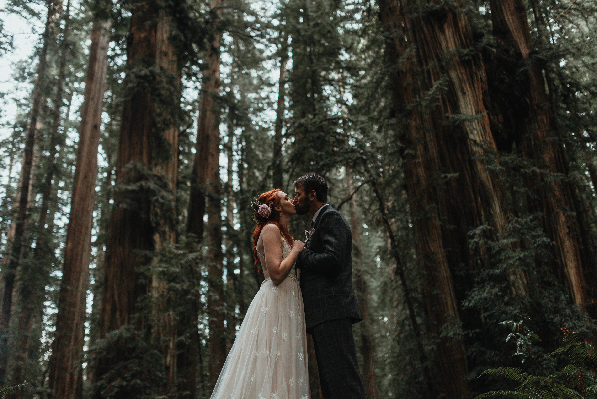 Intimiate Redwoods Elopement , Elopement Inspiration, Jessica Heron Images, Northern California Elopement, Oregon Elopement, Oregon Wedding, Elopement Ideas, Oregon Wedding