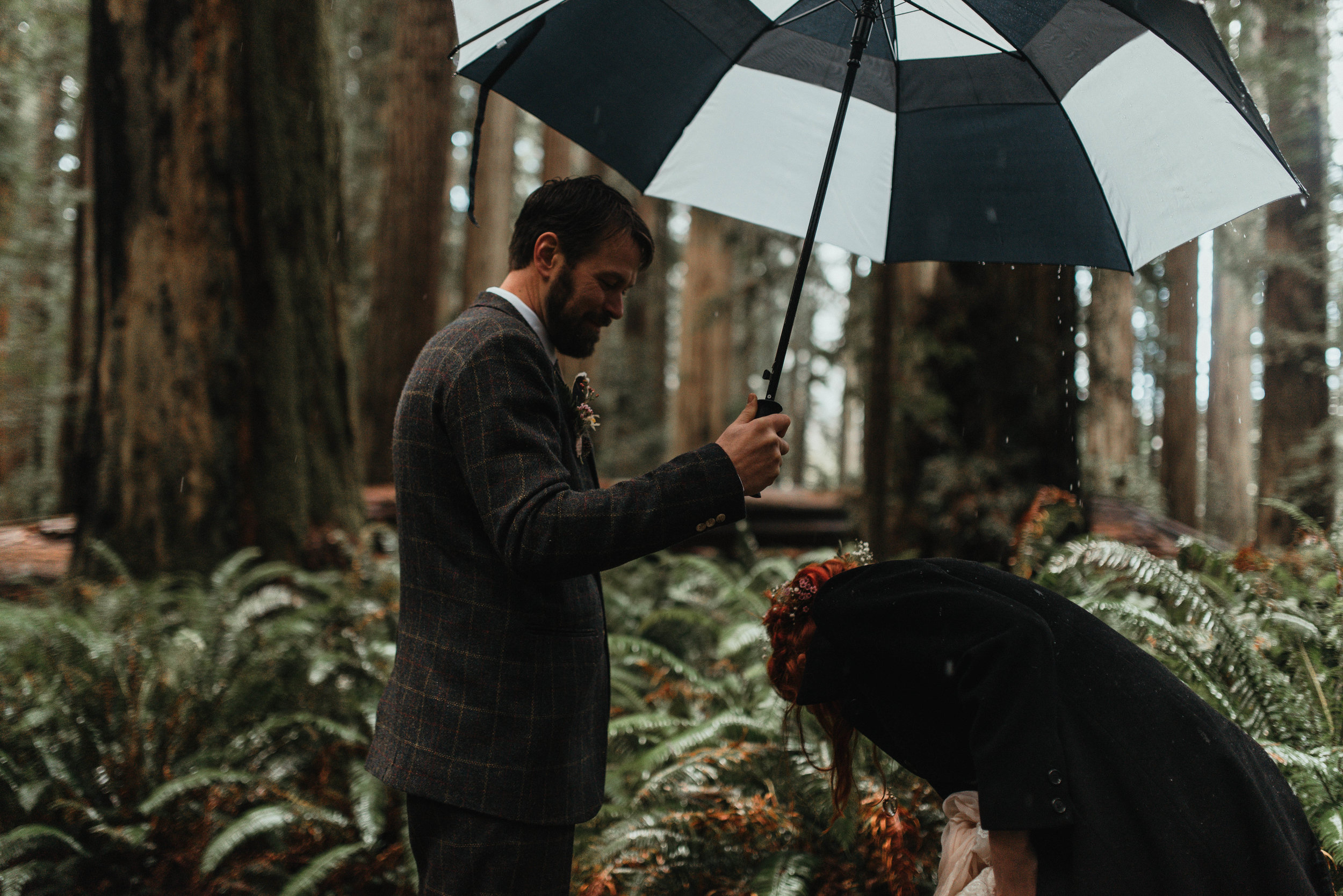 Intimiate Redwoods Elopement , Elopement Inspiration, Jessica Heron Images, Northern California Elopement, Oregon Elopement, Oregon Wedding, Elopement Ideas, Oregon Wedding