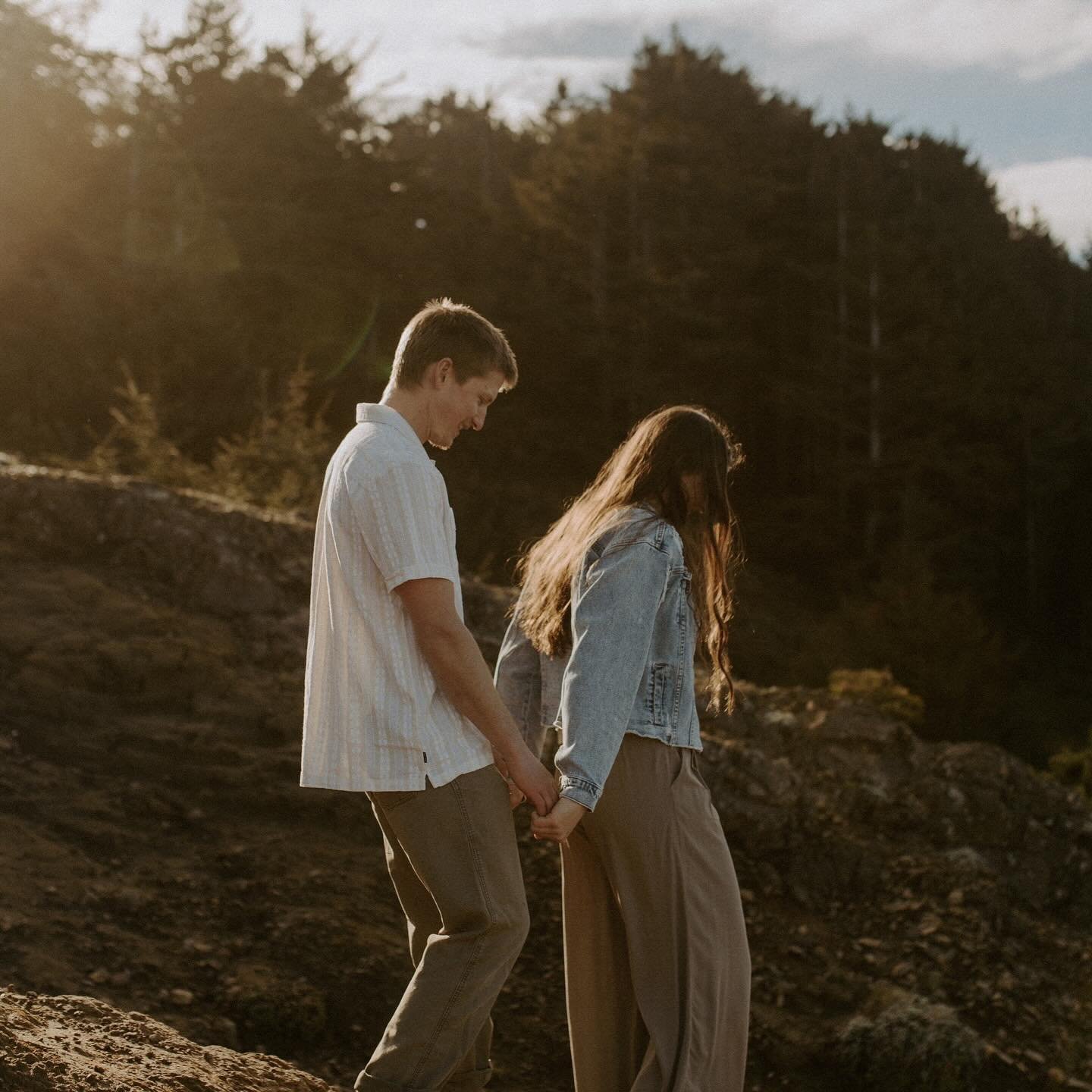 What a treat it is to start the morning exploring such beautiful places with quality people! I thoroughly enjoyed capturing these engagements for Tash and James. The creative flow that comes with the sunrise is truly special! Add in some epic Oregon 